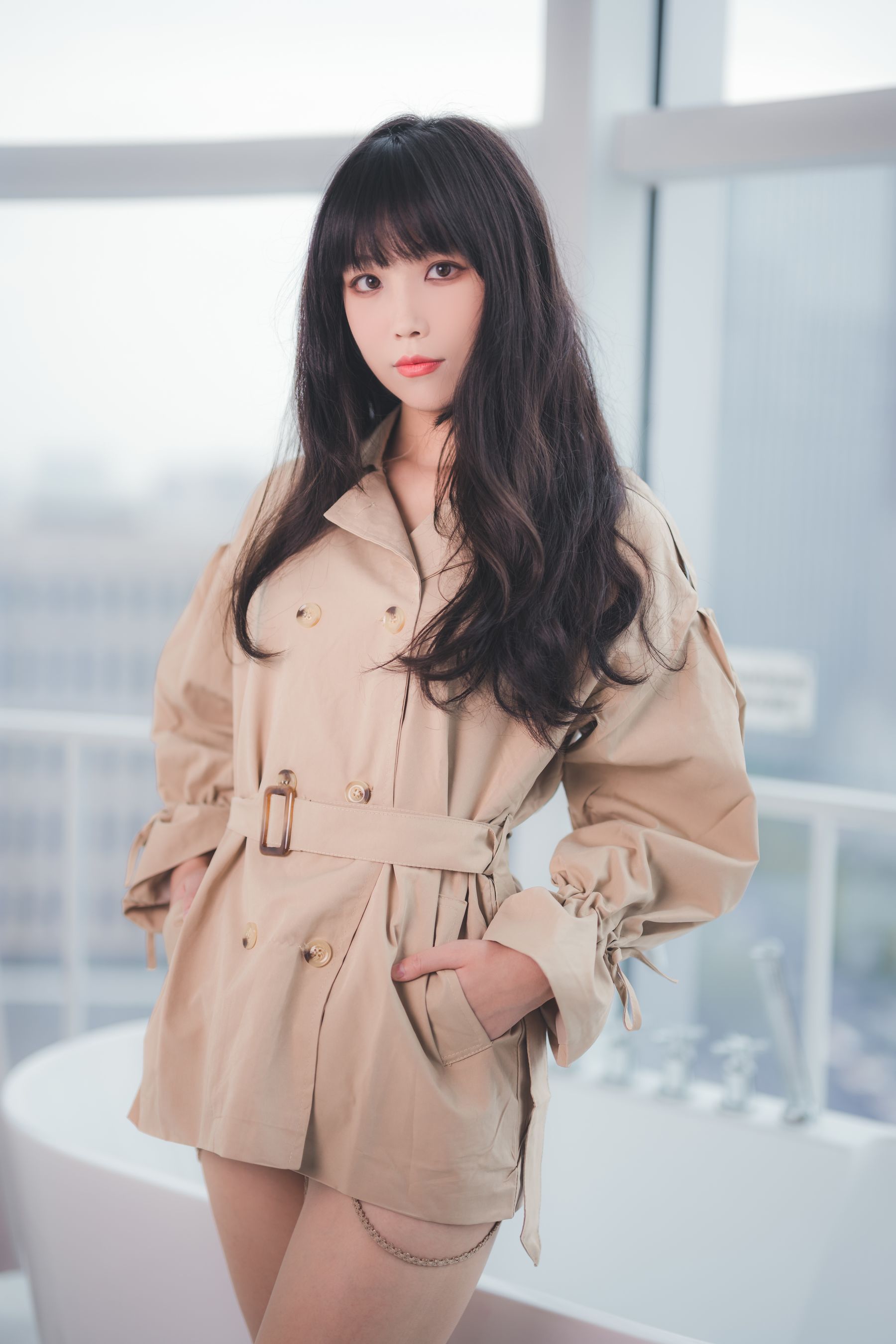 图片[4]-[福利COS] Cosplay汪知子 – 风衣-蕾丝百合网-美图分享,Cosplay美图,私房写真,套图下载