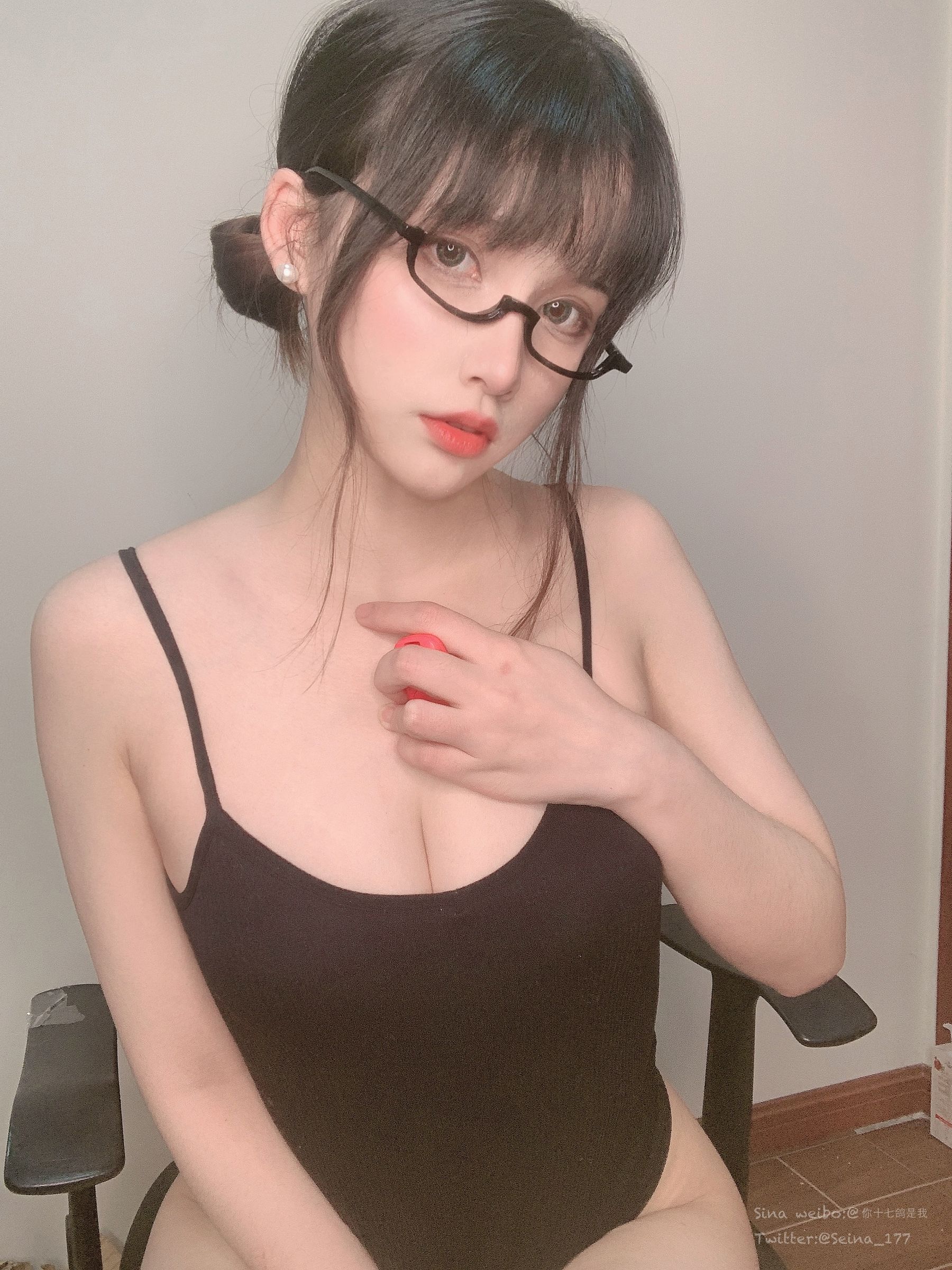 图片[9]-[COS福利] 动漫博主你十七鸽 – 圣诞-秀臀网-高品质图集网