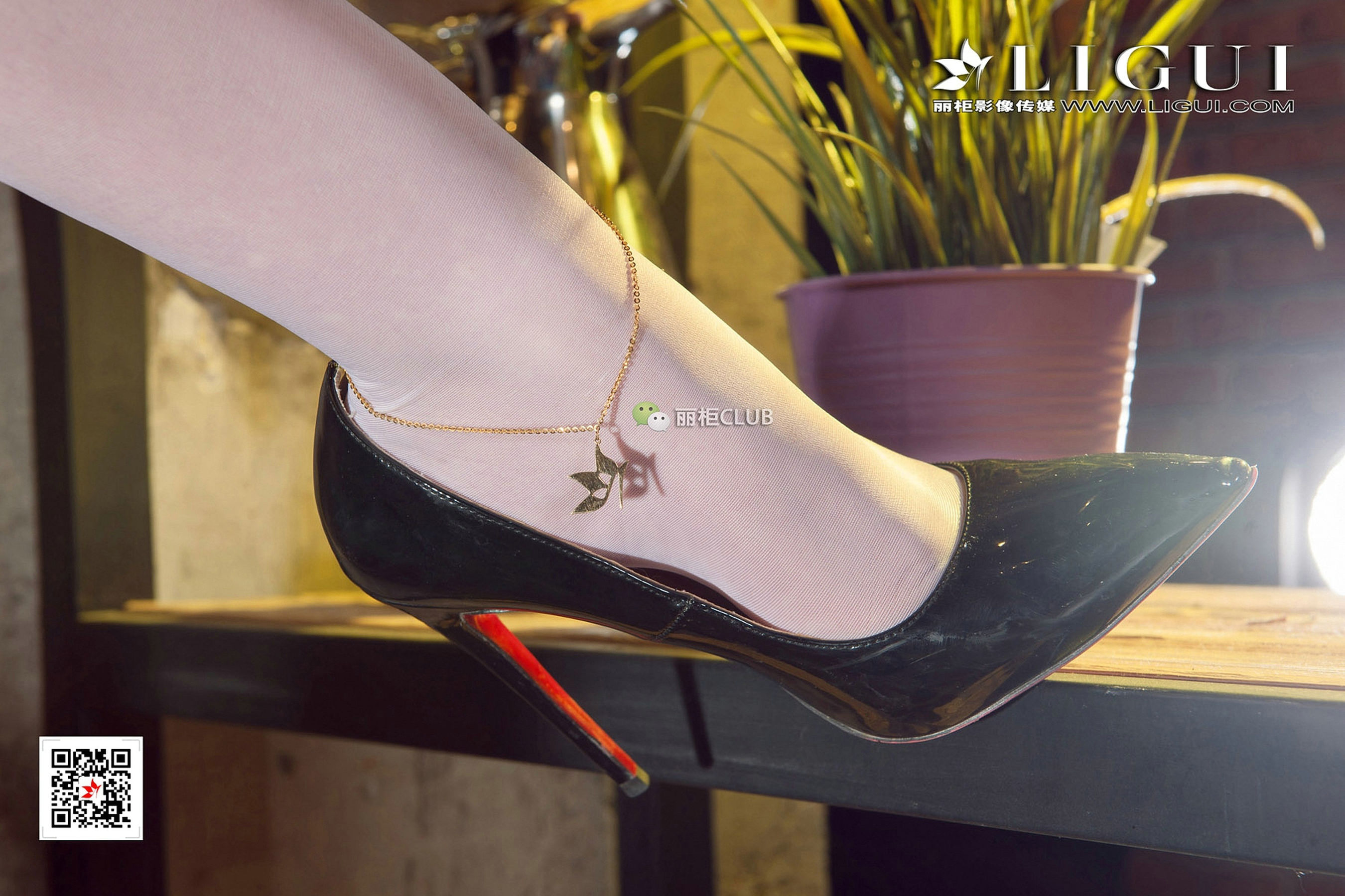 图片[8]-Model 然然《白丝美腿丝脚》 [丽柜Ligui]-ACG-二次元游戏动漫视频分享平台