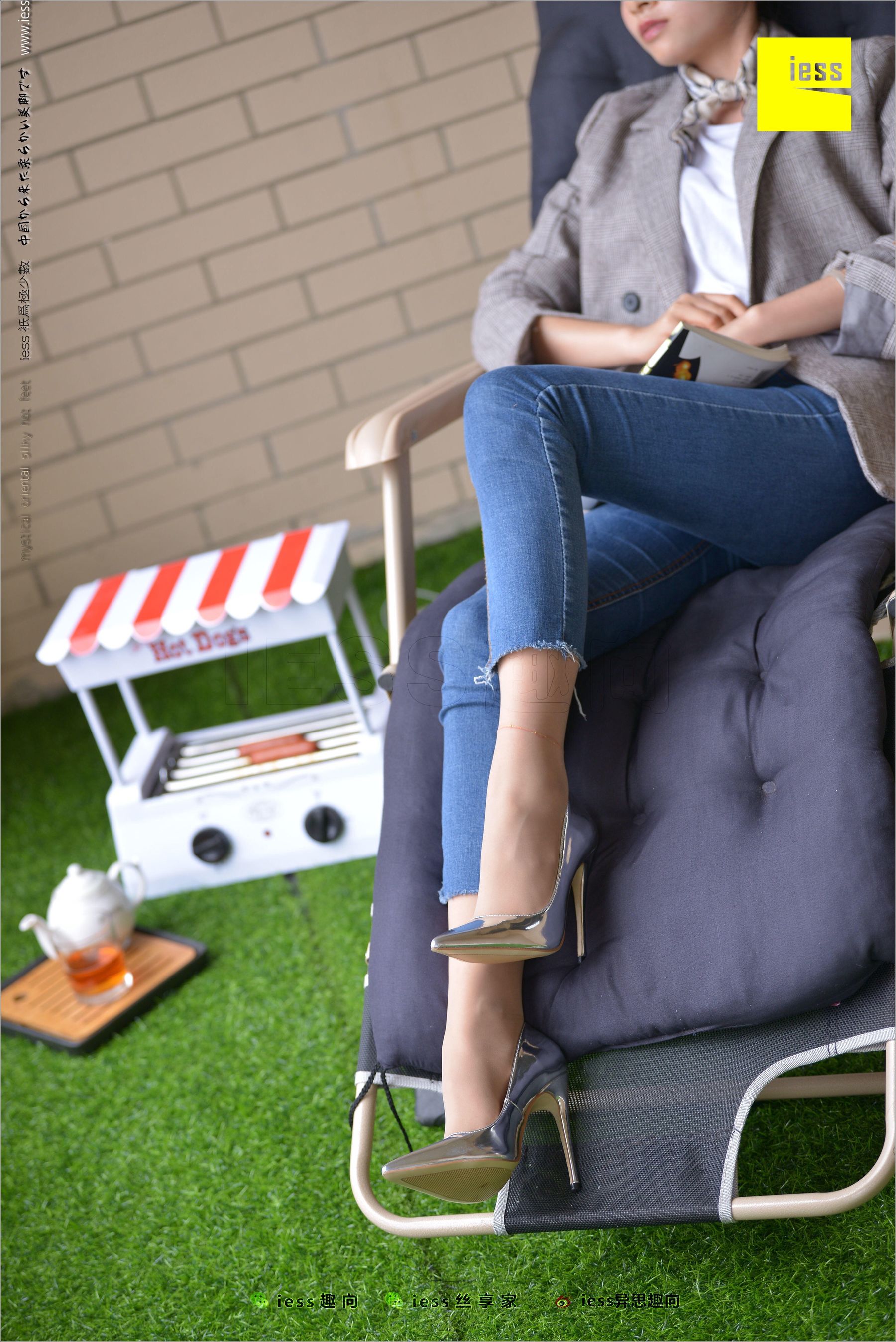 图片[7]-华华《经典小脚》 [异思趣向IESS] 丝足便当210-ACG-二次元游戏动漫视频分享平台