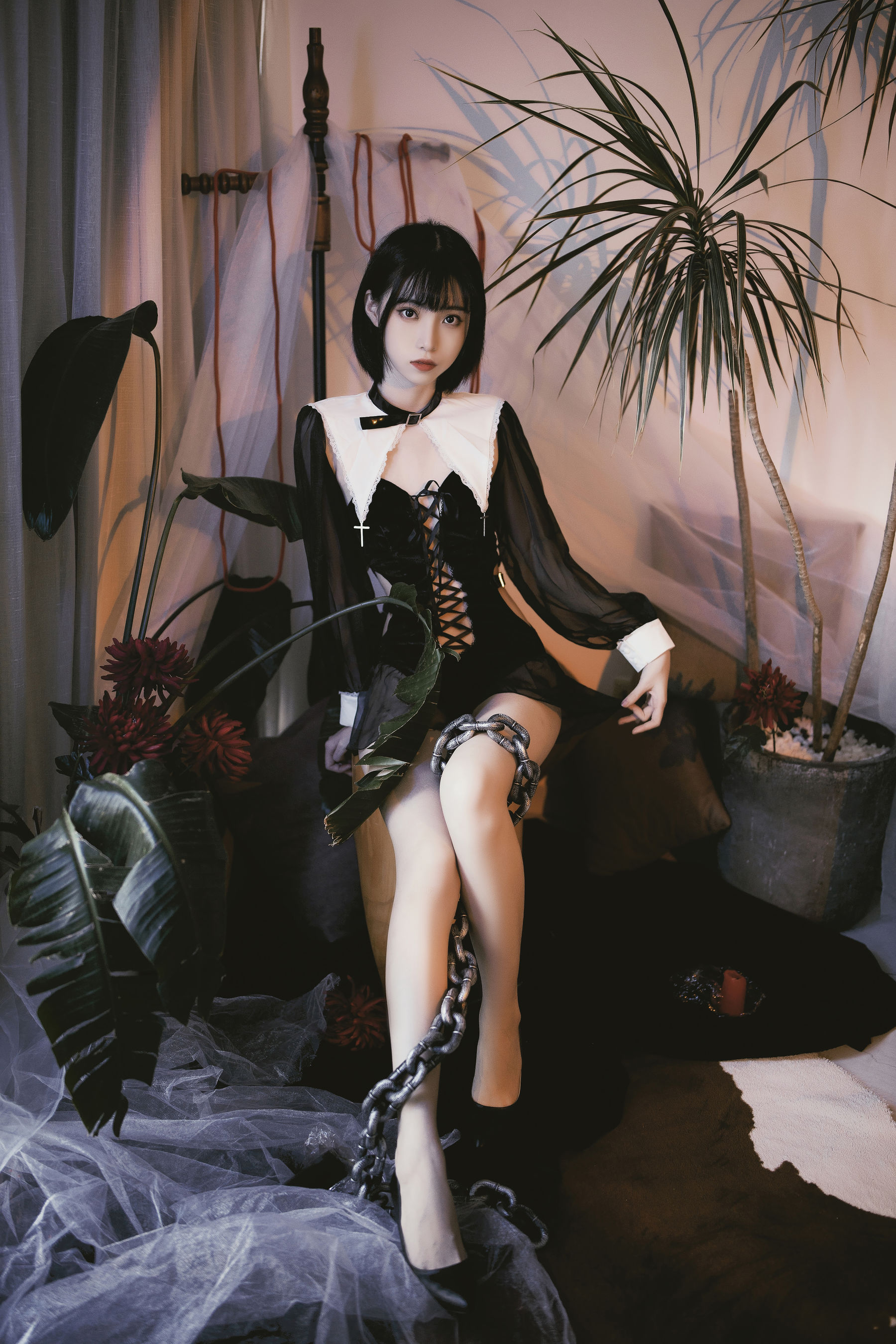 [福利COS] 许岚(叁月life) – 修女创作-蕾丝百合网-美图分享,Cosplay美图,私房写真,套图下载