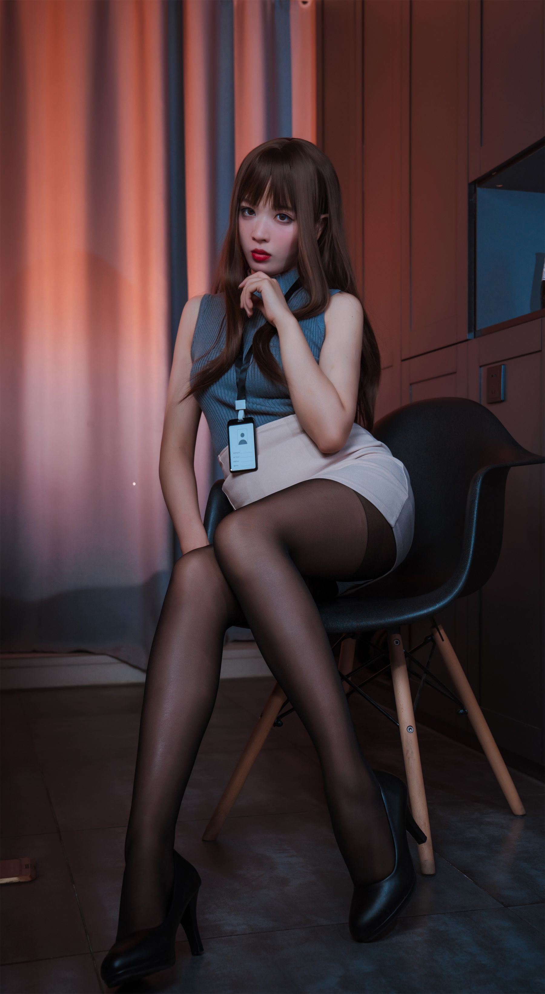 图片[9]-[网红COSER] 轩萧学姐 – 微醺喝醉了OL-秀臀网-高品质图集网