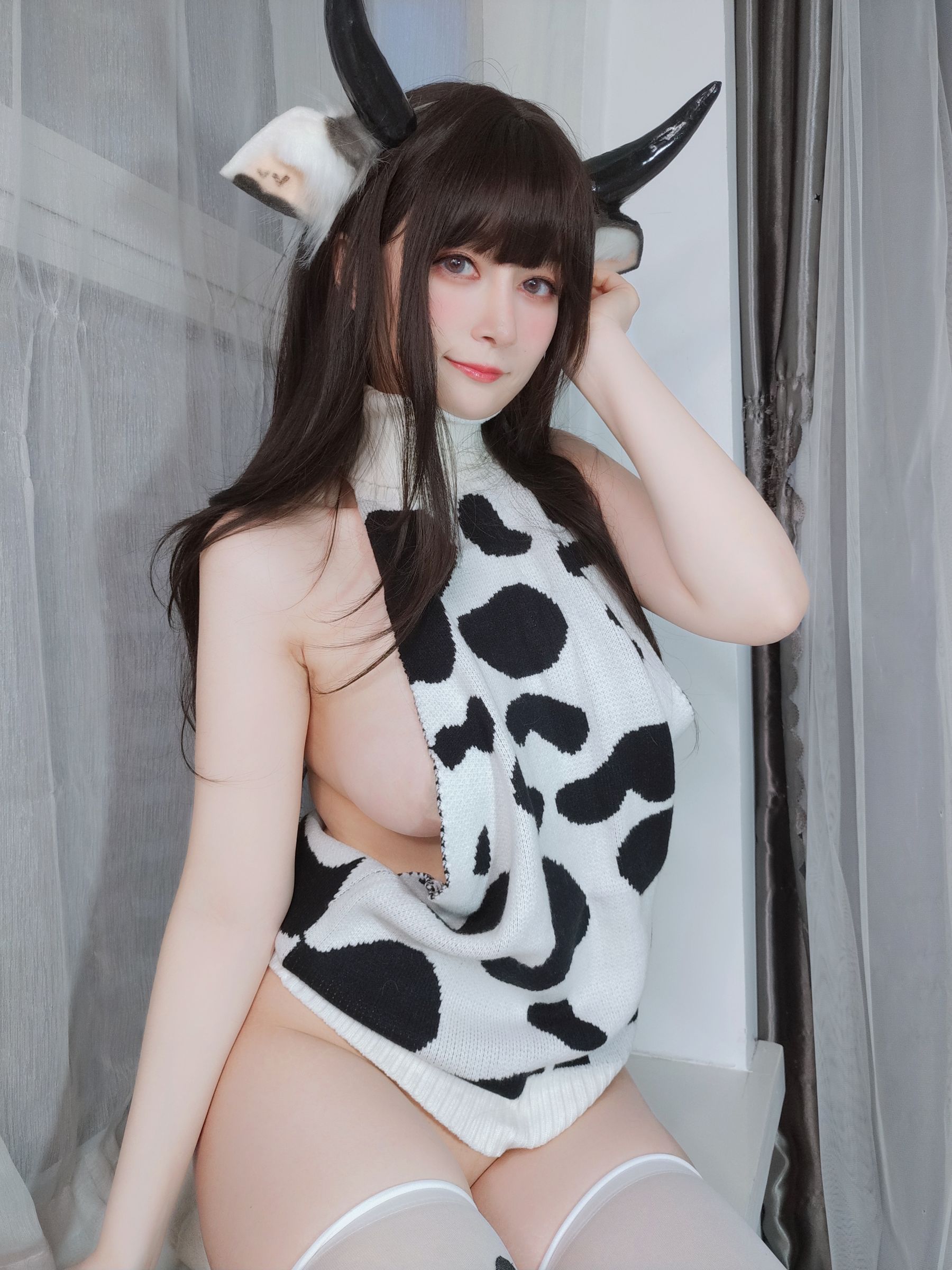 [福利COS] Coser小姐姐白银 – 可爱的奶牛-蕾丝百合网-美图分享,Cosplay美图,私房写真,套图下载