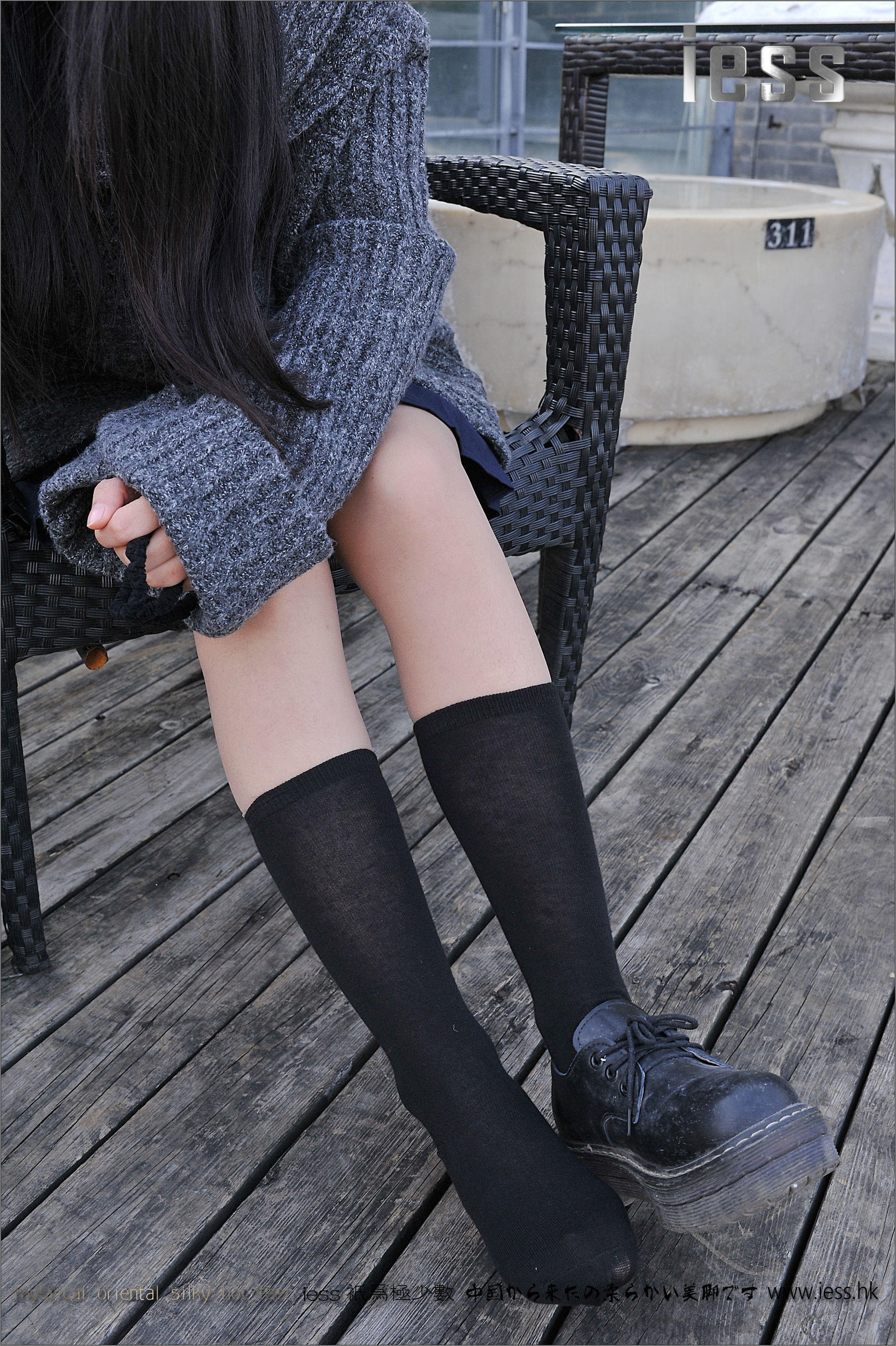 图片[7]-丝足便当041 琪琪 《制服系列之JK节选版》[IESS异思趣向]-秀臀网-高品质图集网