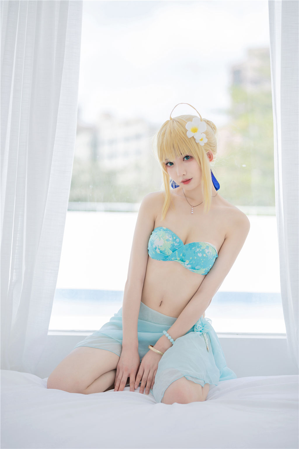 [福利COS] 动漫博主封疆疆v – 阿尔托莉雅・潘德拉贡 泳装-蕾丝百合网-美图分享,Cosplay美图,私房写真,套图下载