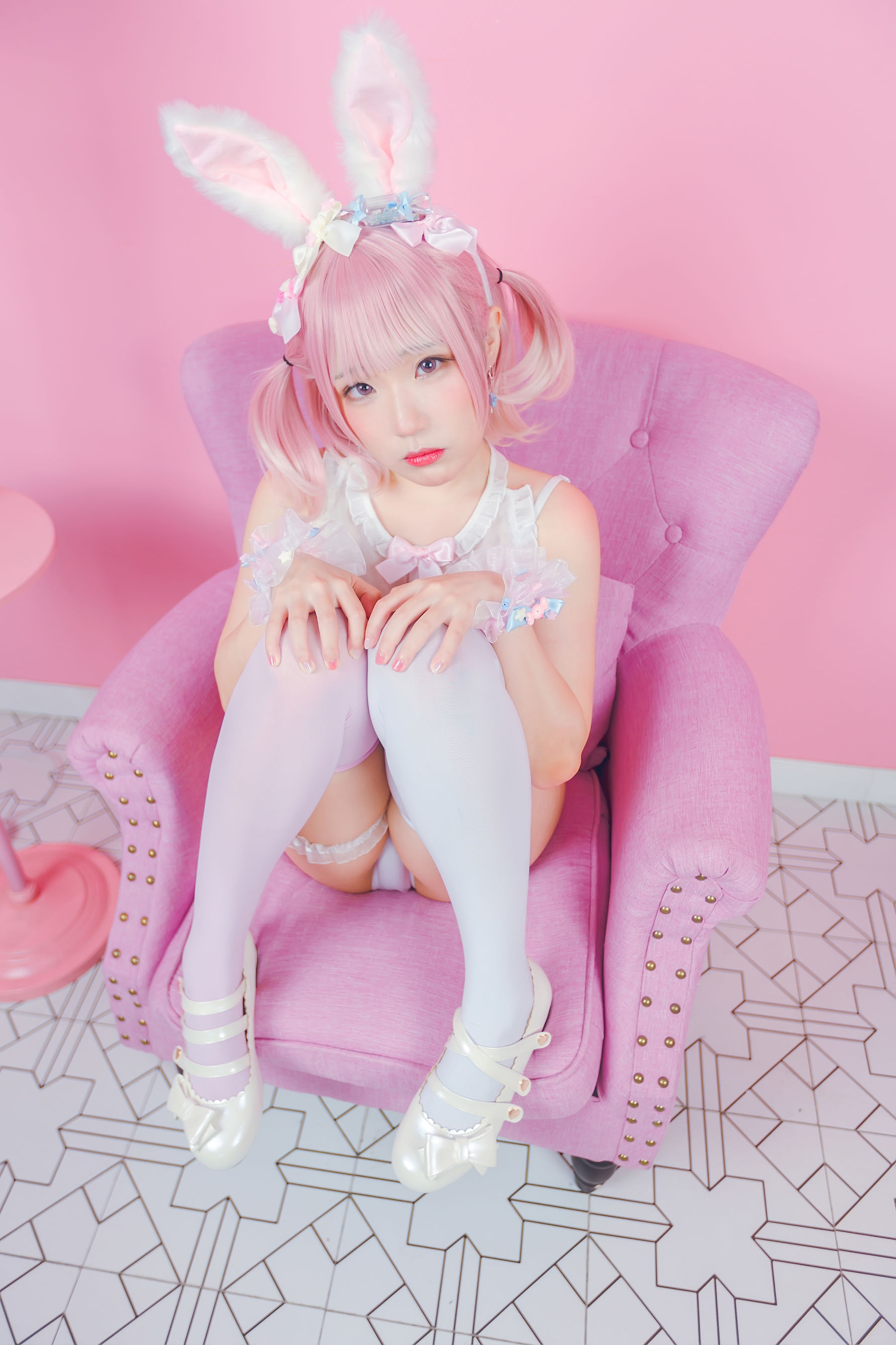 图片[4]-[网红COSER写真] 动漫博主Mime弥美 – 白粉色兔女郎-蕾丝百合网-美图分享,Cosplay美图,私房写真,套图下载
