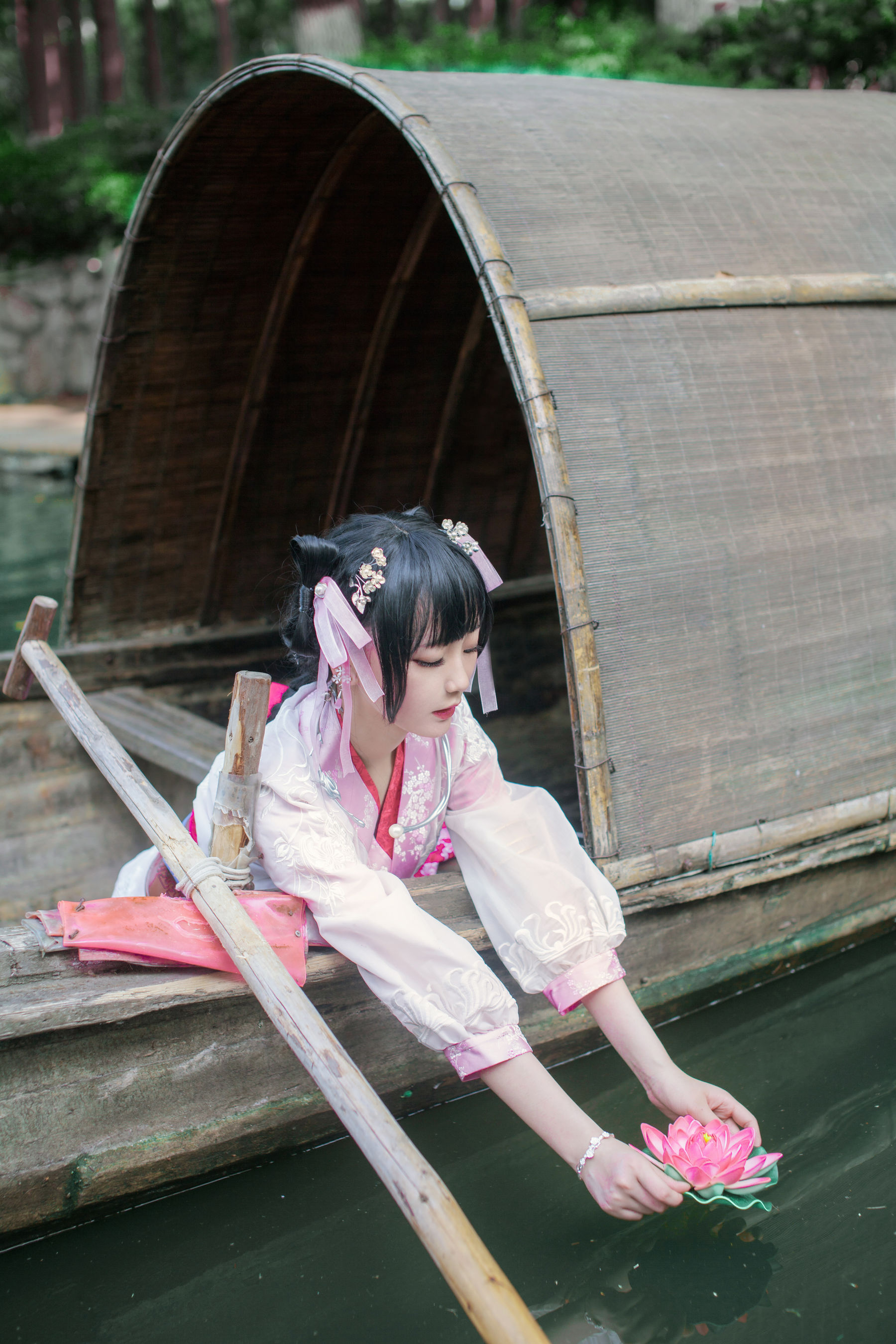 图片[2]-[COS福利] 动漫博主弦音sic – 少年锦衣卫-蕾丝百合网-美图分享,Cosplay美图,私房写真,套图下载
