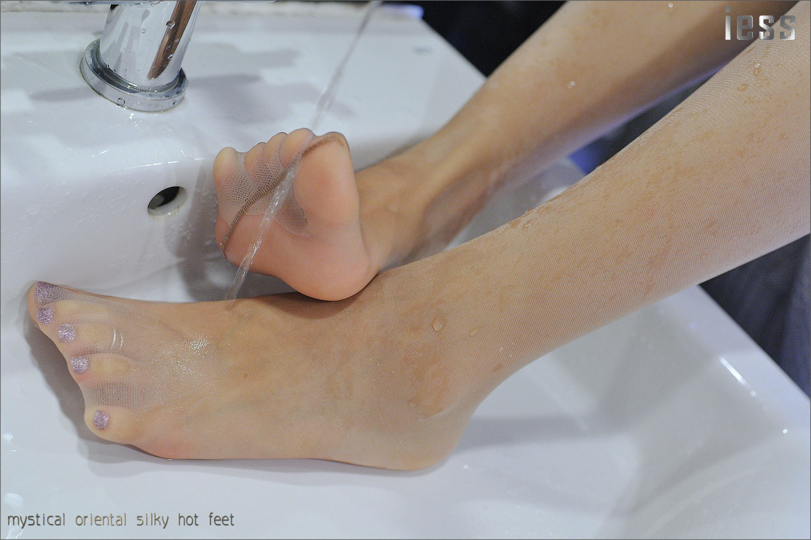 图片[8]-丝足便当031 SASA 《弱水三千》[IESS异思趣向]-秀臀网-高品质图集网