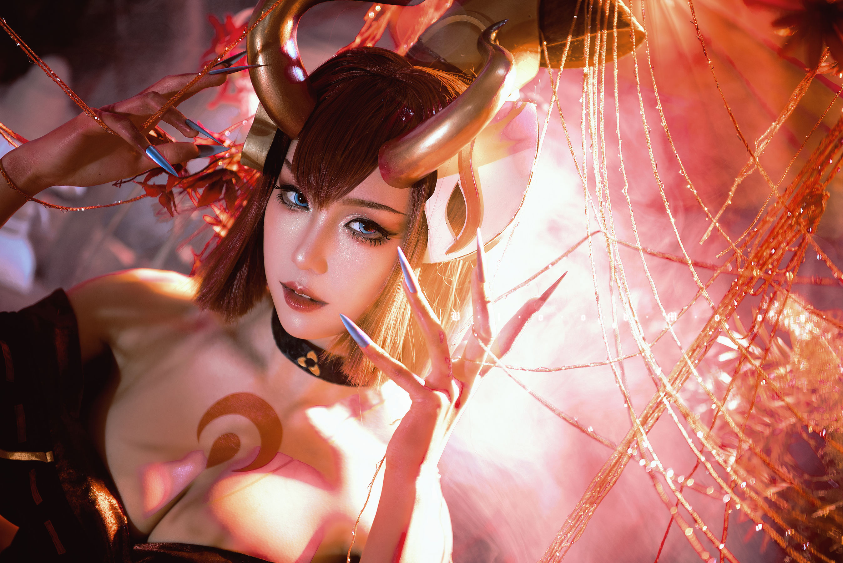 图片[9]-[网红COS] 瓦斯塔亚小龙虾 – 猩红之月伊芙琳-秀臀网-高品质图集网