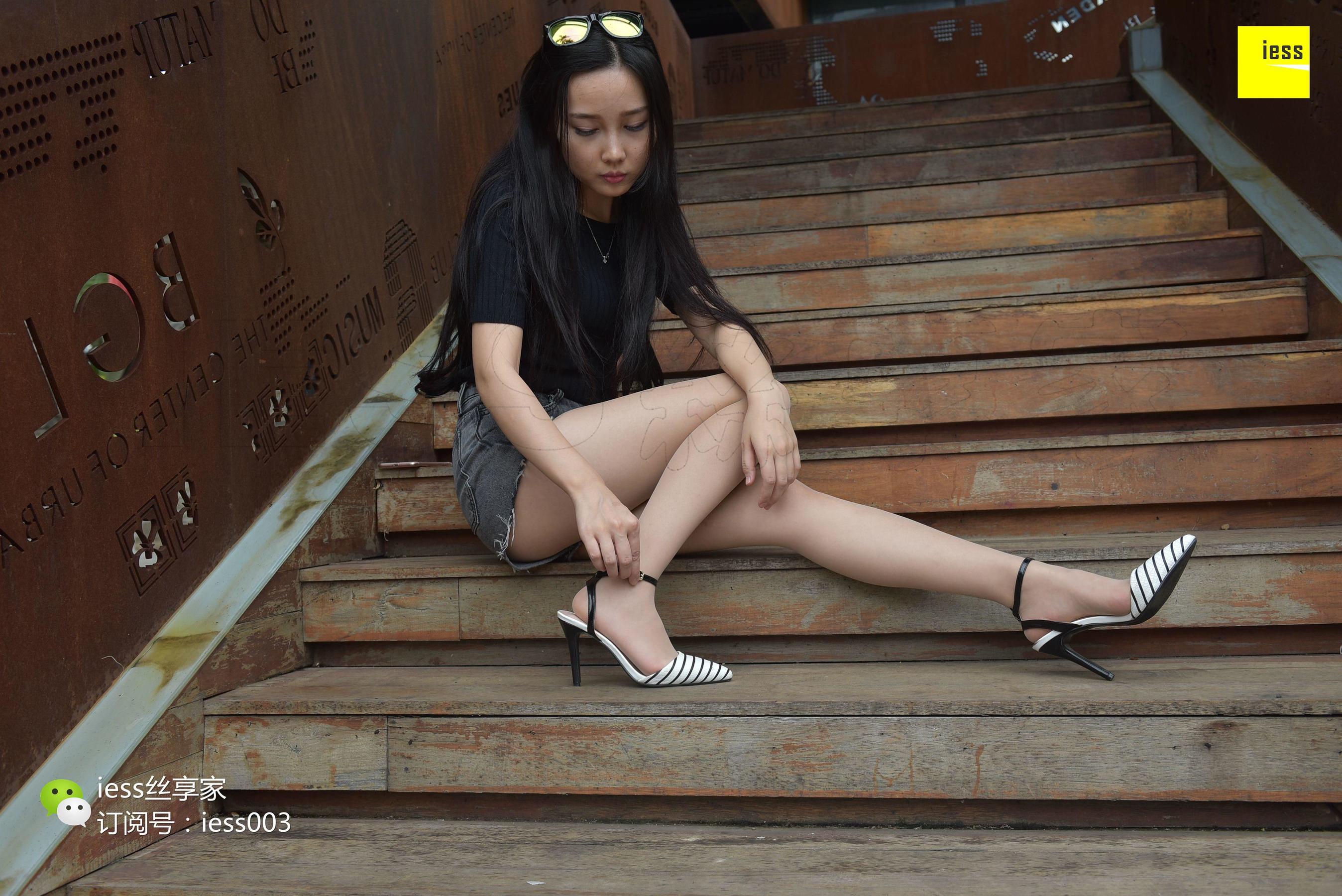 图片[9]-丝享家051 欣欣 《超短热裤肉丝Ⅱ》[IESS异思趣向]-秀臀网-高品质图集网