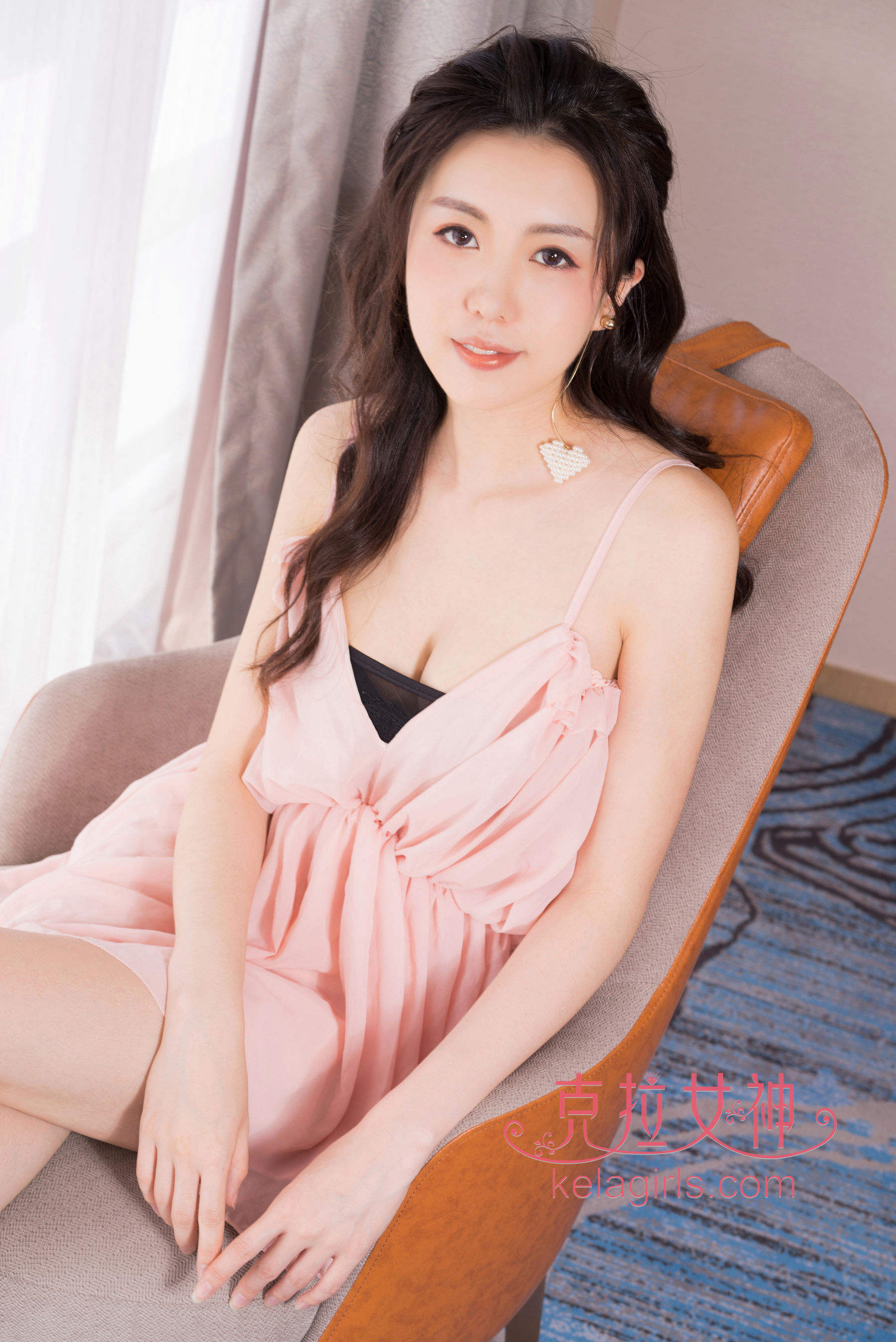 芸斐《云淡风轻》 [克拉女神Kelagirls]-蕾丝百合网-美图分享,Cosplay美图,私房写真,套图下载