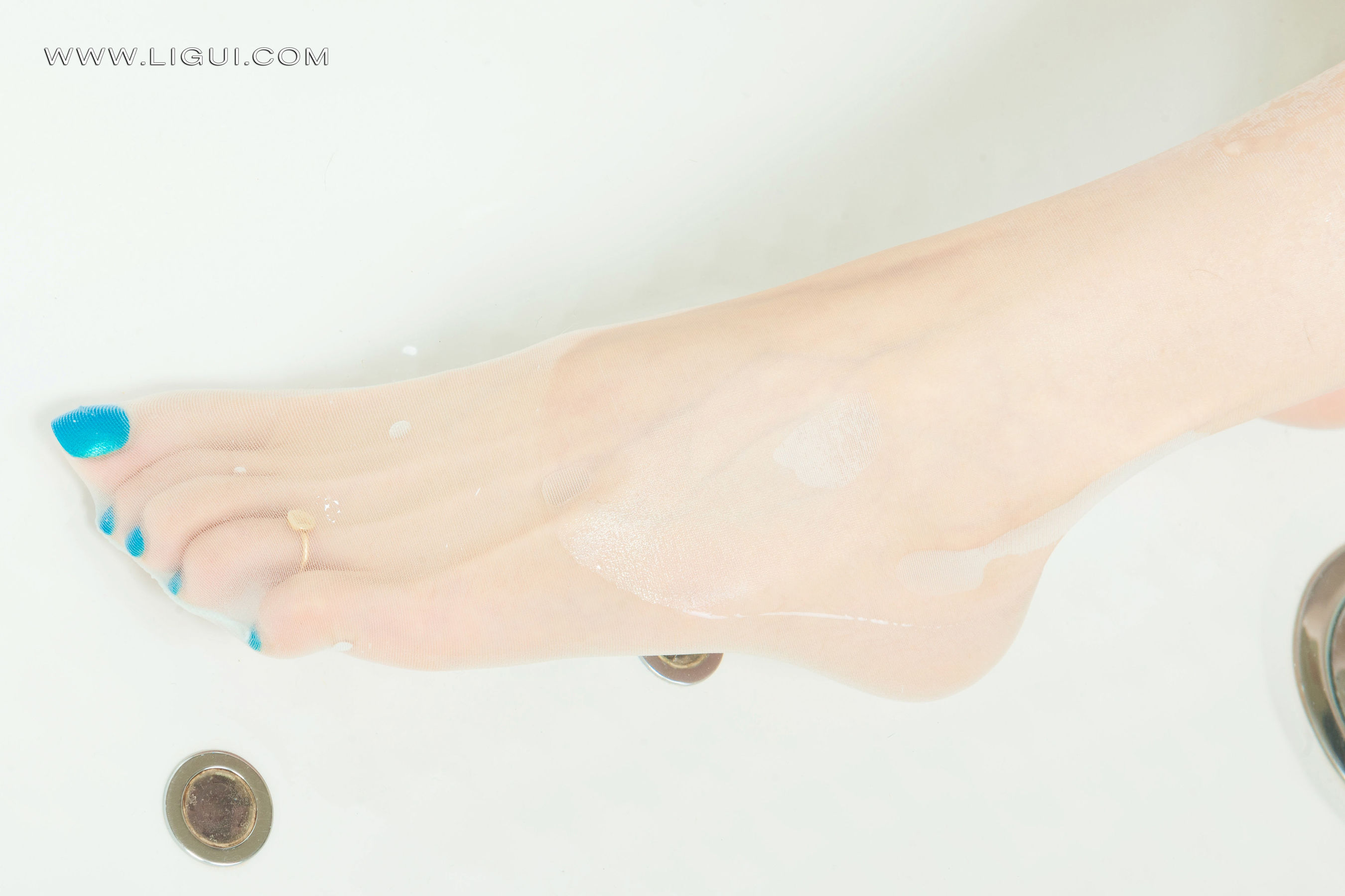 图片[4]-[丽柜Ligui] 凉儿 丽佣香浴-秀臀网-高品质图集网