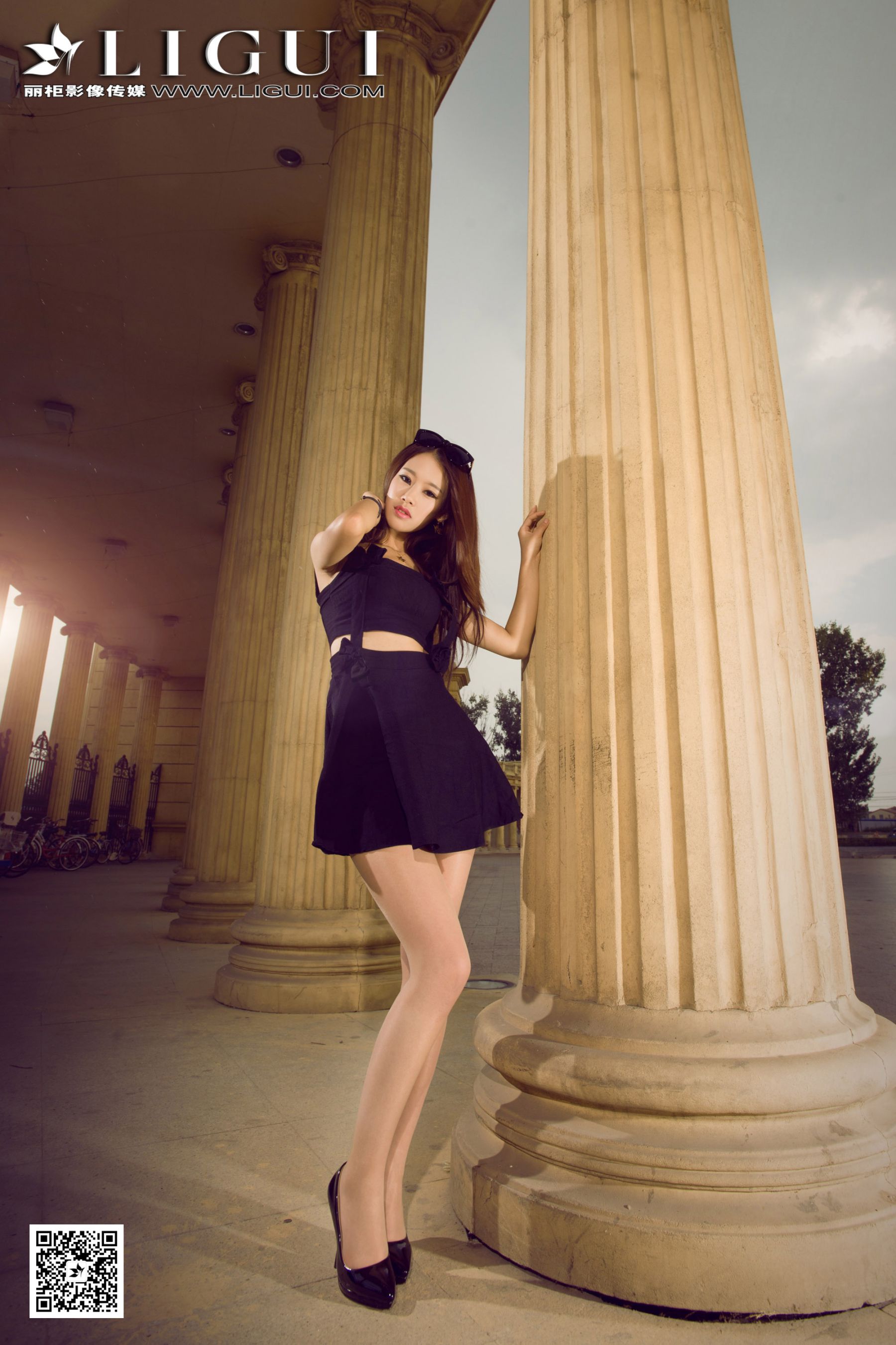 图片[8]-[丽柜贵足LiGui] Model 语寒《街拍时尚超短裙女郎》美腿玉足写真图片-秀臀网-高品质图集网