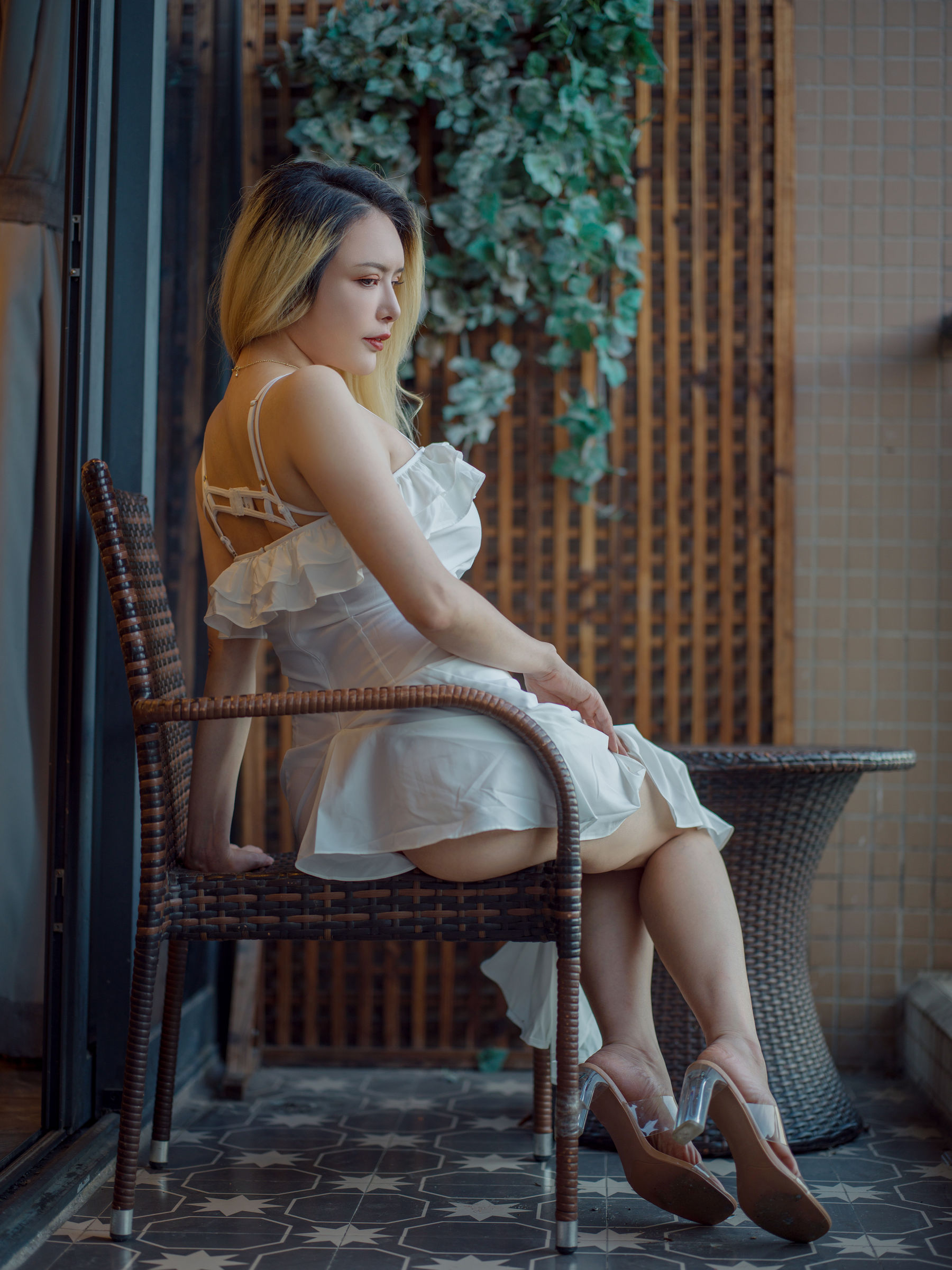 图片[9]-[福利COS] 秋和柯基(夏小秋秋秋) – 白色连衣裙-秀臀网-高品质图集网