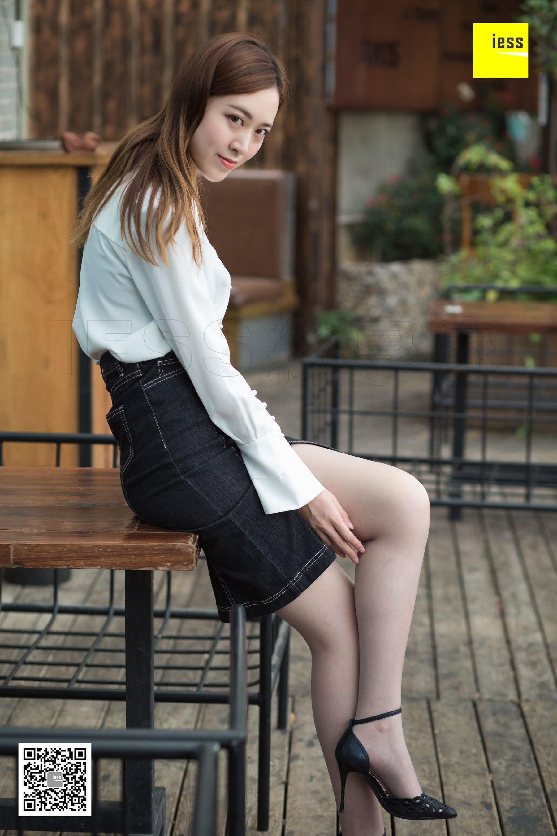 图片[3]-[异思趣向IESS] 模特紫紫《紫紫知性灰丝》-秀臀网-高品质图集网