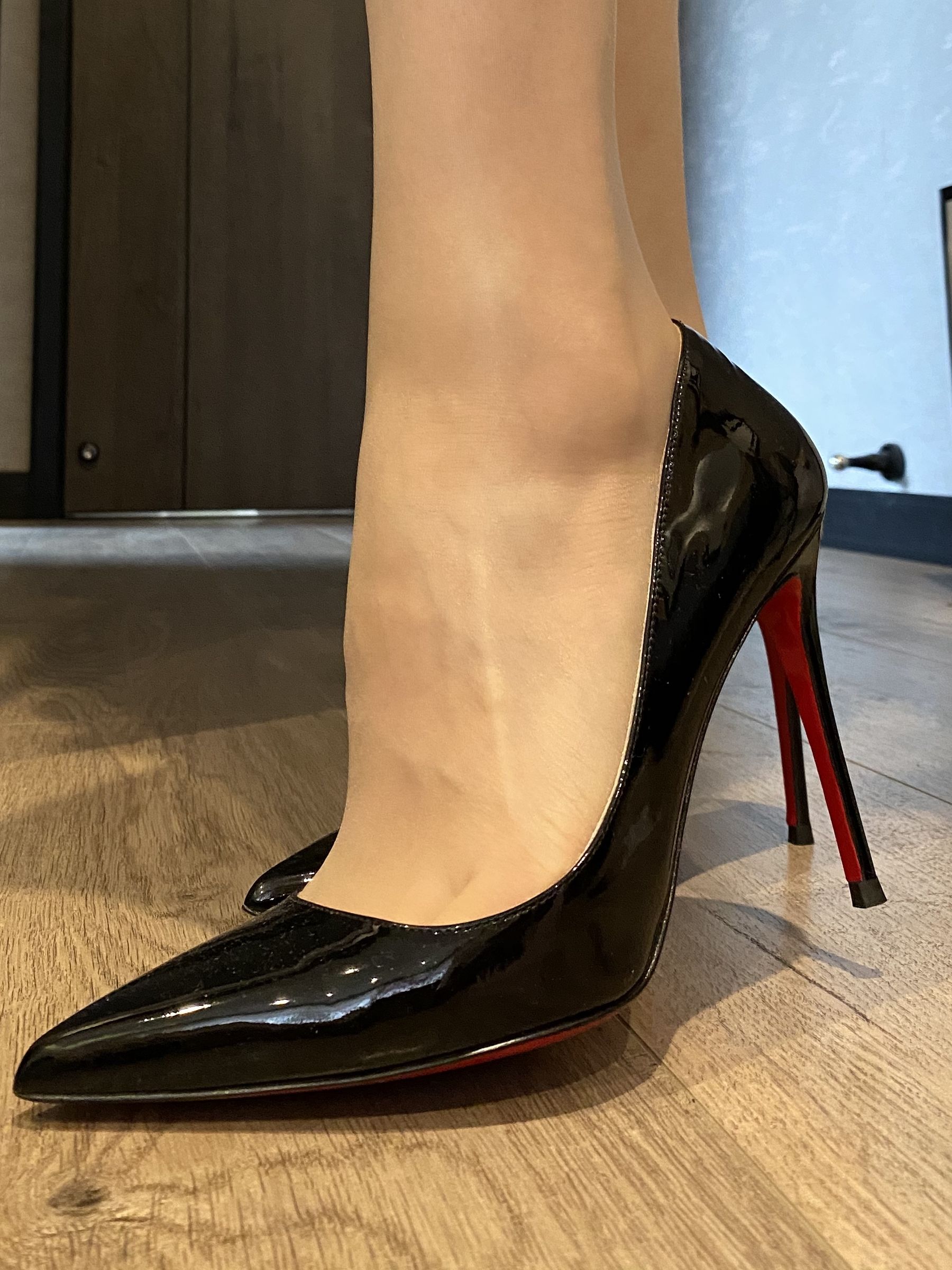 图片[4]-[福利COS] 丝足博主麋鹿_Monroe 2020.09.07 丝足美甲-蕾丝百合网-美图分享,Cosplay美图,私房写真,套图下载