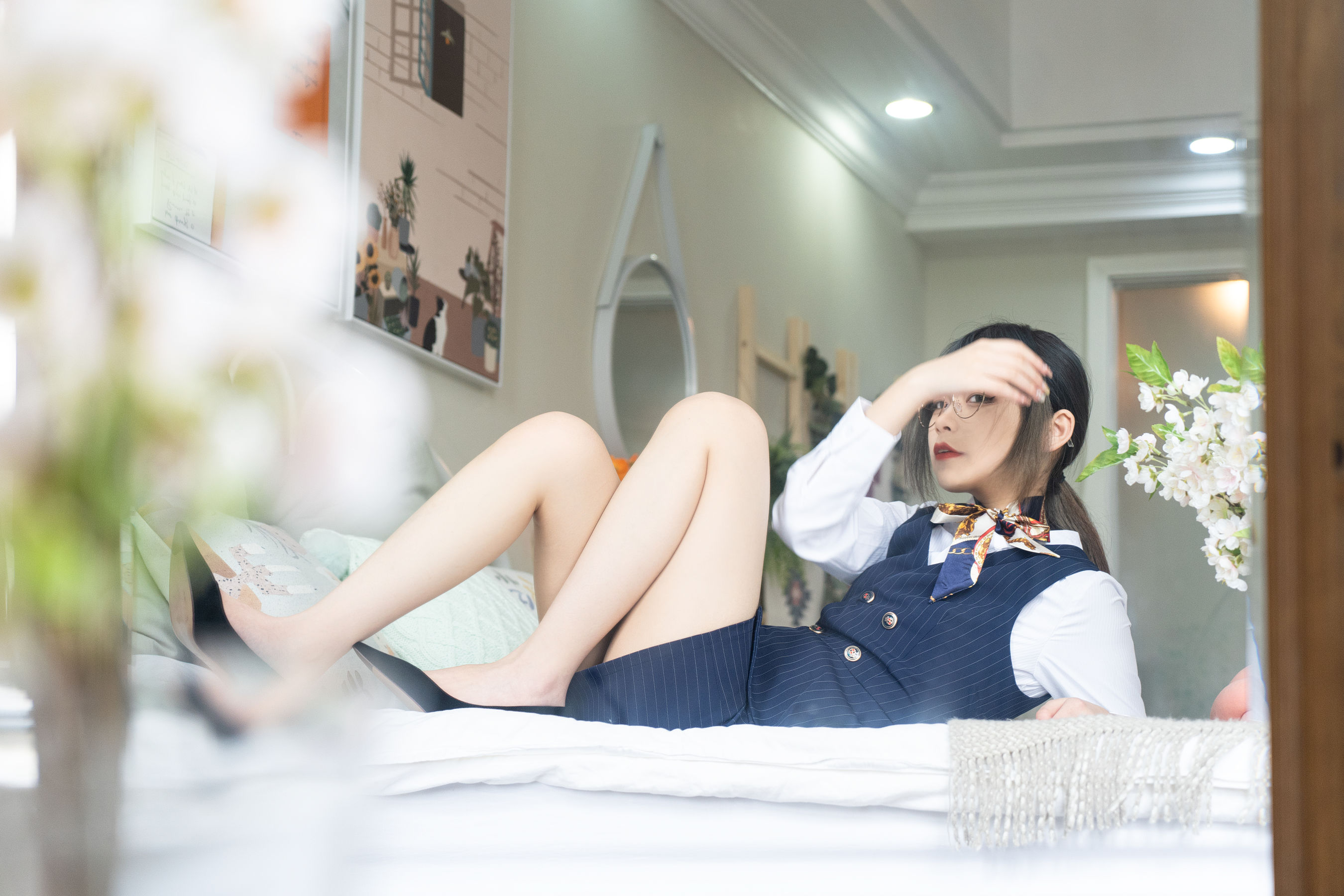 图片[8]-梨瑾瑾 – 乘务员-秀臀网-高品质图集网