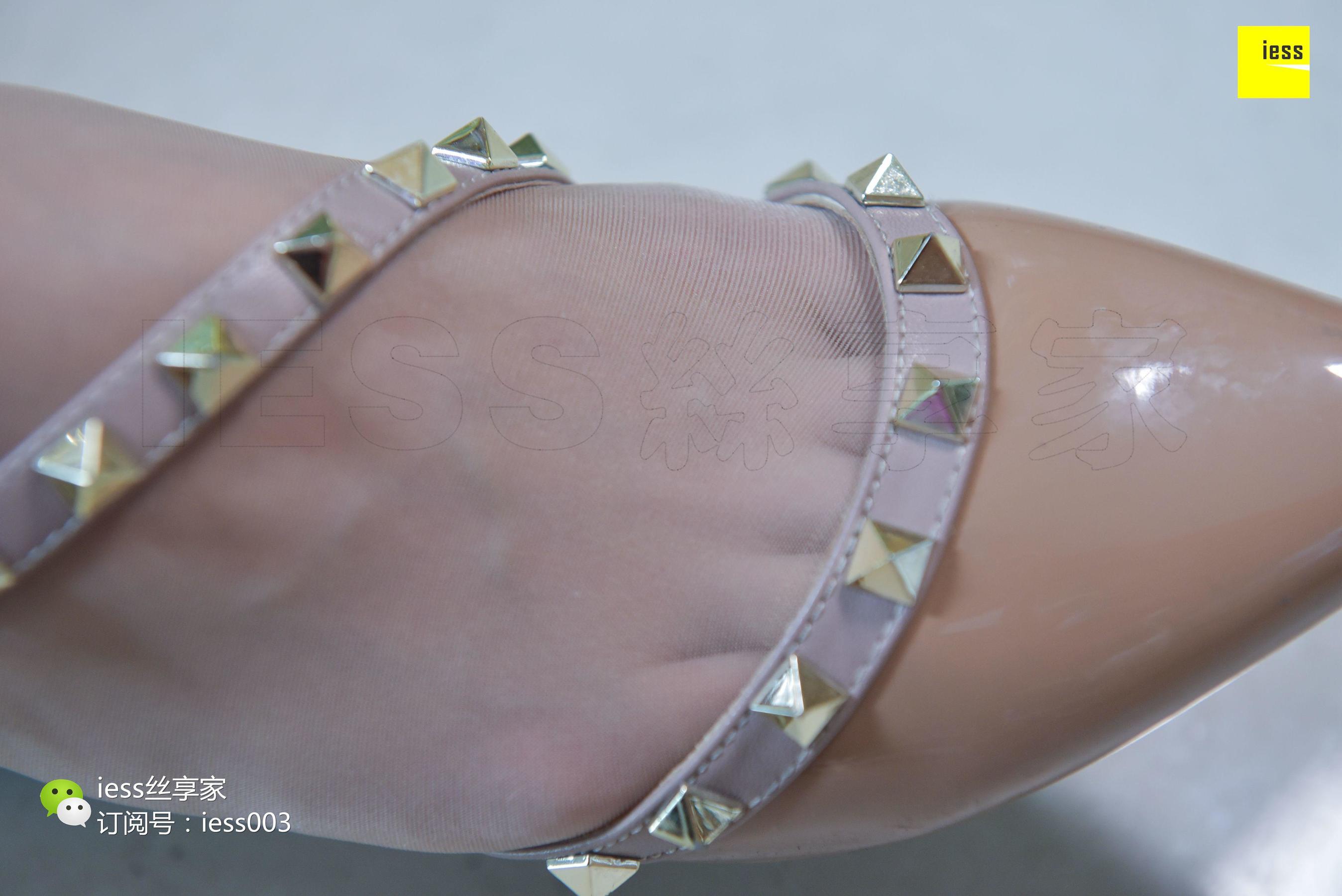 图片[9]-丝享家071 秋秋 《裸色气质平底鞋》[IESS异思趣向]-秀臀网-高品质图集网