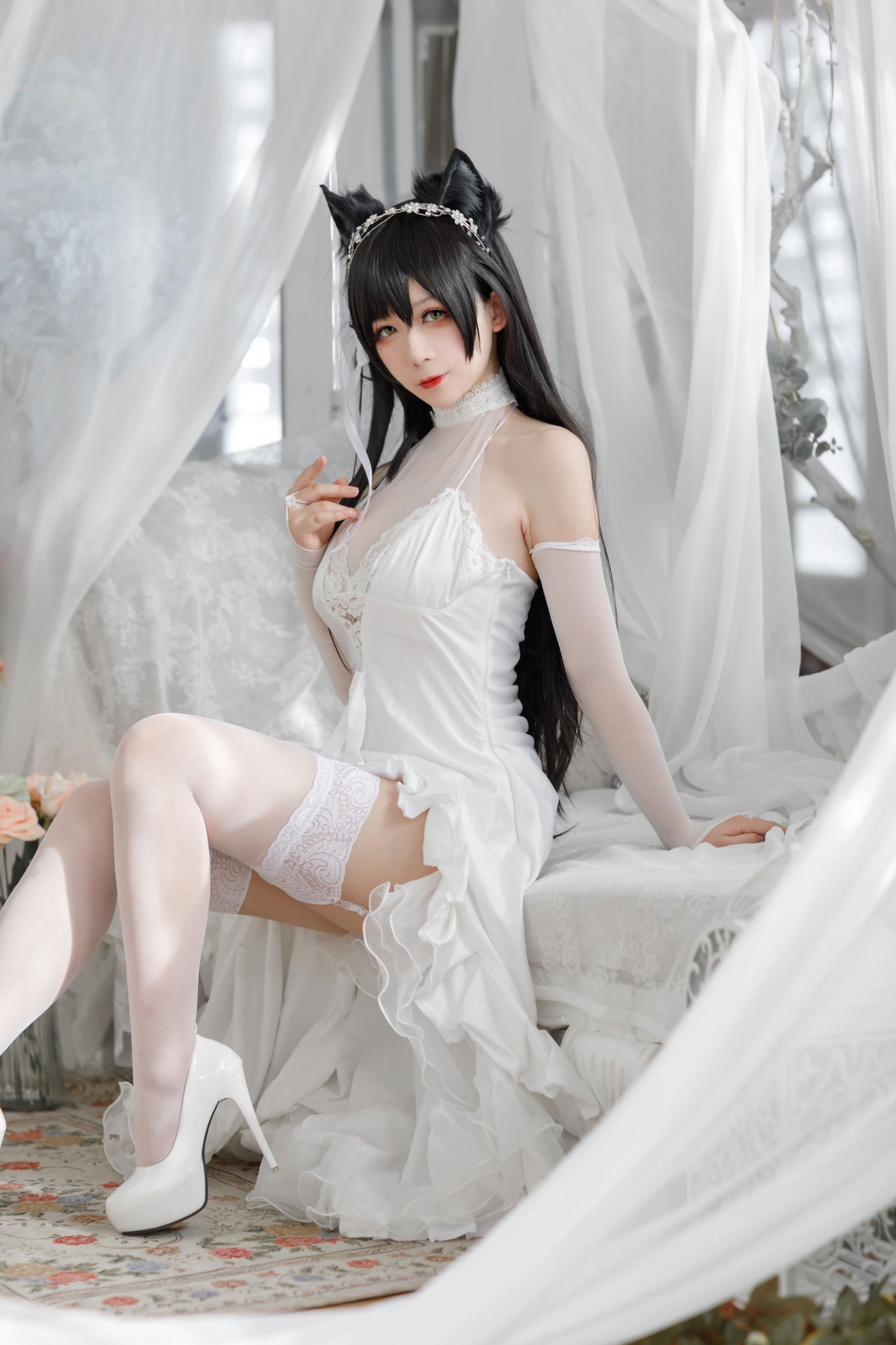 [COS福利] 动漫博主樱落酱w – 爱宕花嫁-蕾丝百合网-美图分享,Cosplay美图,私房写真,套图下载