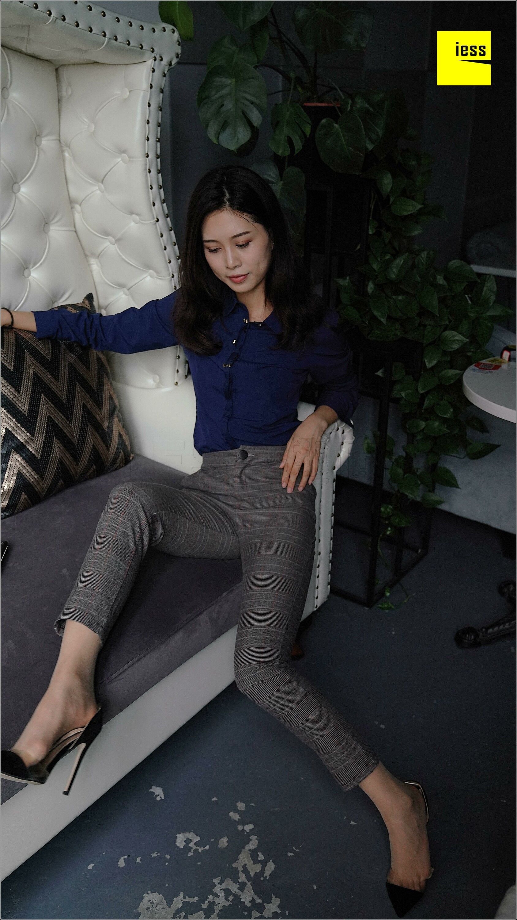 图片[7]-[异思趣向IESS] 丝足便当261 邱主管 《穿长裤的邱主管》-秀臀网-高品质图集网