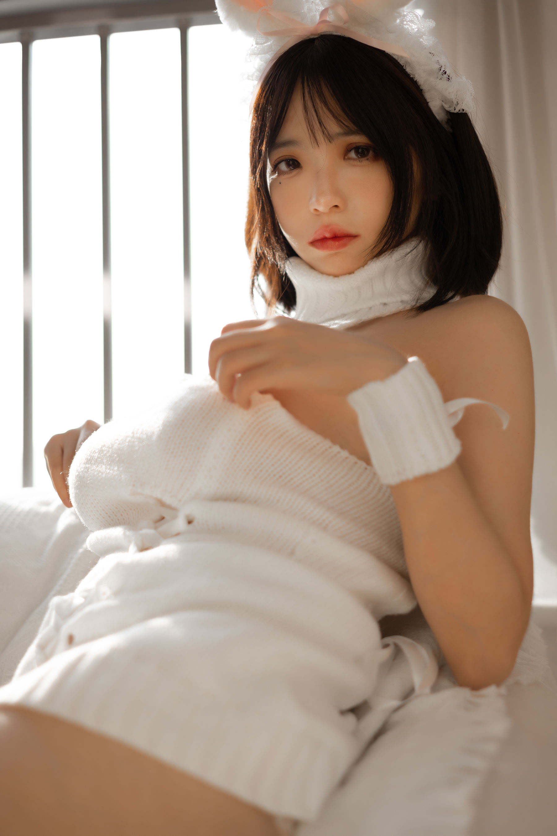 图片[2]-[COS福利] 疯猫ss – 白色毛衣-蕾丝百合网-美图分享,Cosplay美图,私房写真,套图下载