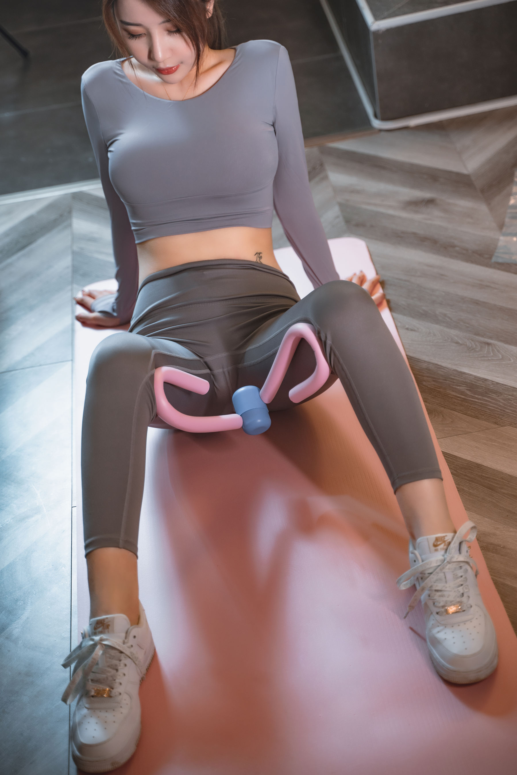 图片[3]-[福利COS] 蜜蜜子Kimmie – After fitness-蕾丝百合网-美图分享,Cosplay美图,私房写真,套图下载