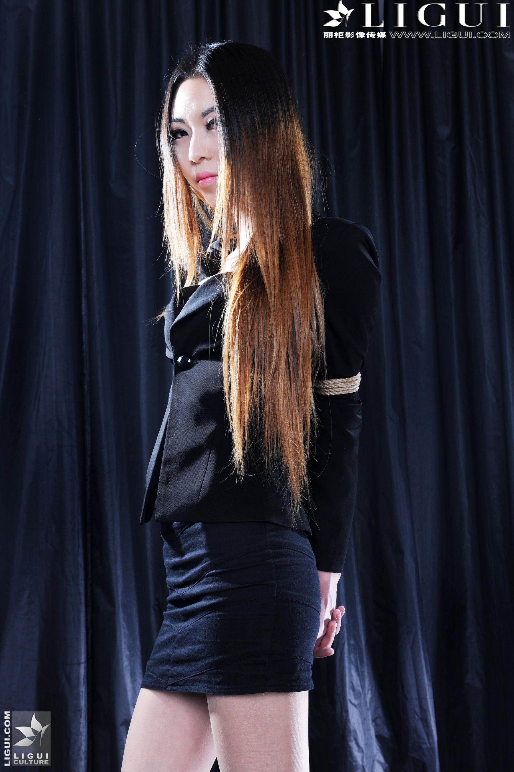 图片[3]-[丽柜美束LiGui] Model 文欣《制服捆绑系列》 美腿玉足写真图片-蕾丝百合网-美图分享,Cosplay美图,私房写真,套图下载