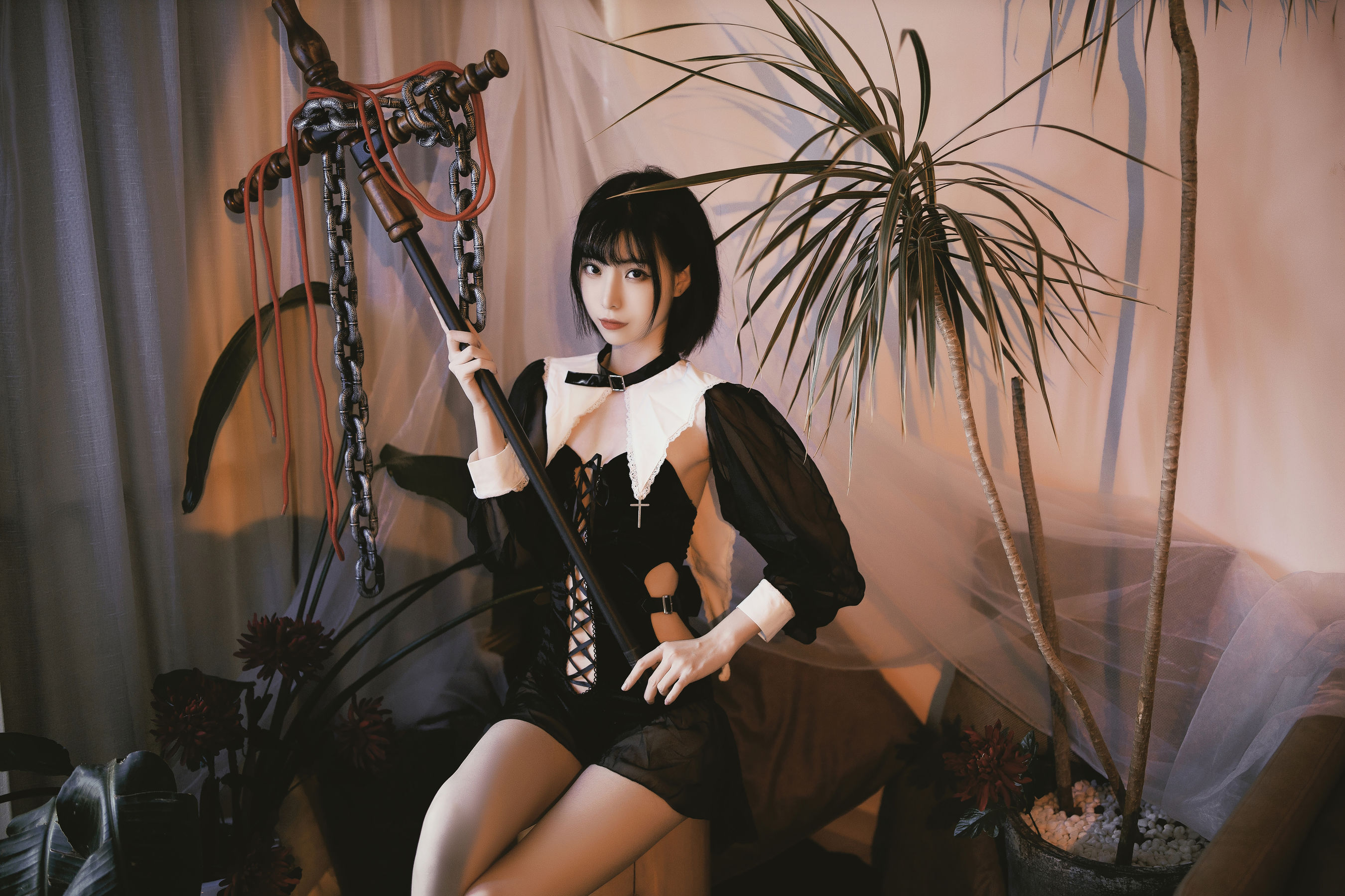 图片[5]-[福利COS] 许岚(叁月life) – 修女创作-蕾丝百合网-美图分享,Cosplay美图,私房写真,套图下载