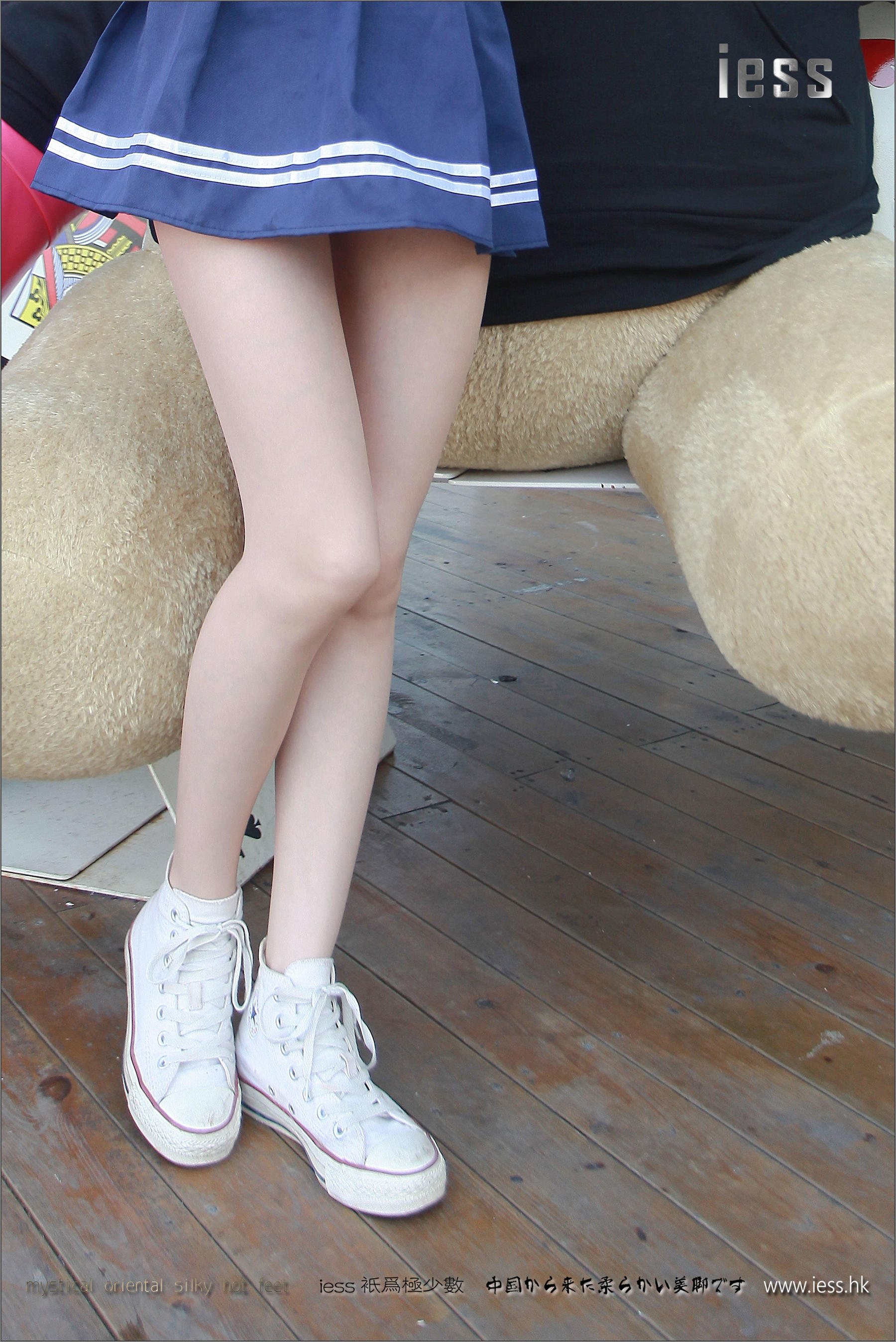 图片[9]-丝足便当080 佳爷 《诗和远方》[IESS异思趣向]-秀臀网-高品质图集网