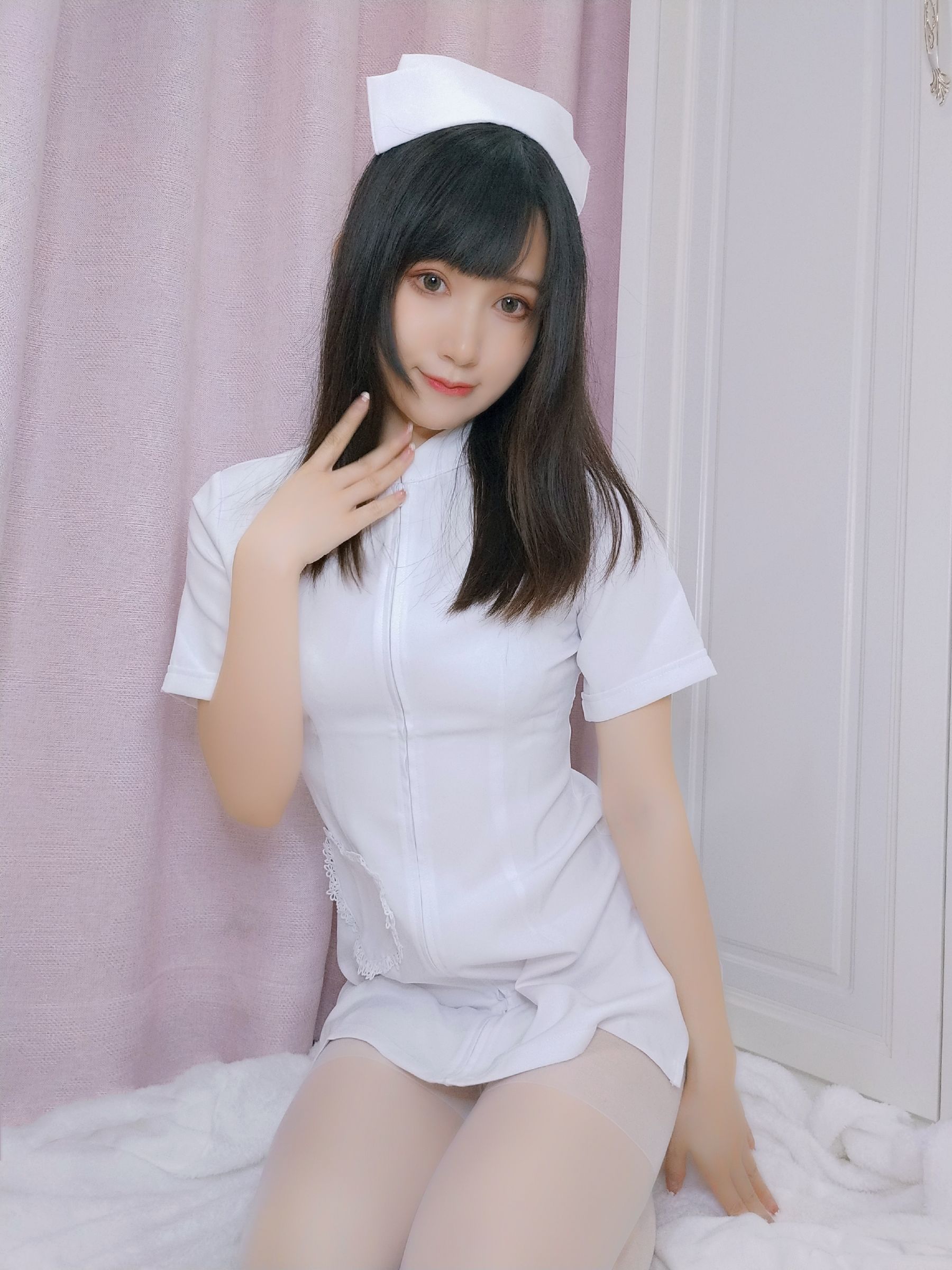 图片[2]-[网红COSER写真] 木之本果 – 看护妇-蕾丝百合网-美图分享,Cosplay美图,私房写真,套图下载