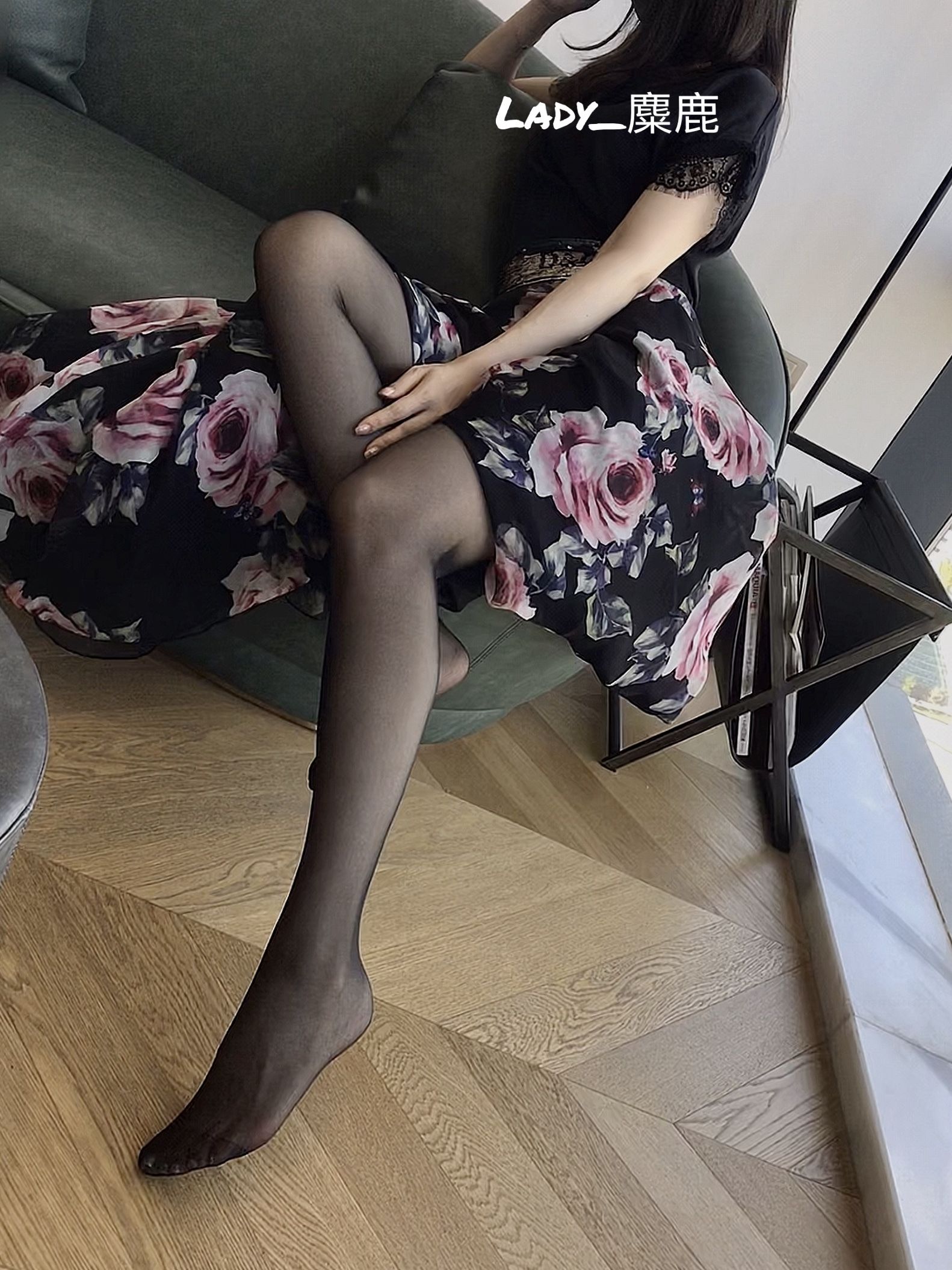 图片[8]-[福利COS] 丝足博主麋鹿_Monroe 2020.08.07 奔放牡丹-秀臀网-高品质图集网