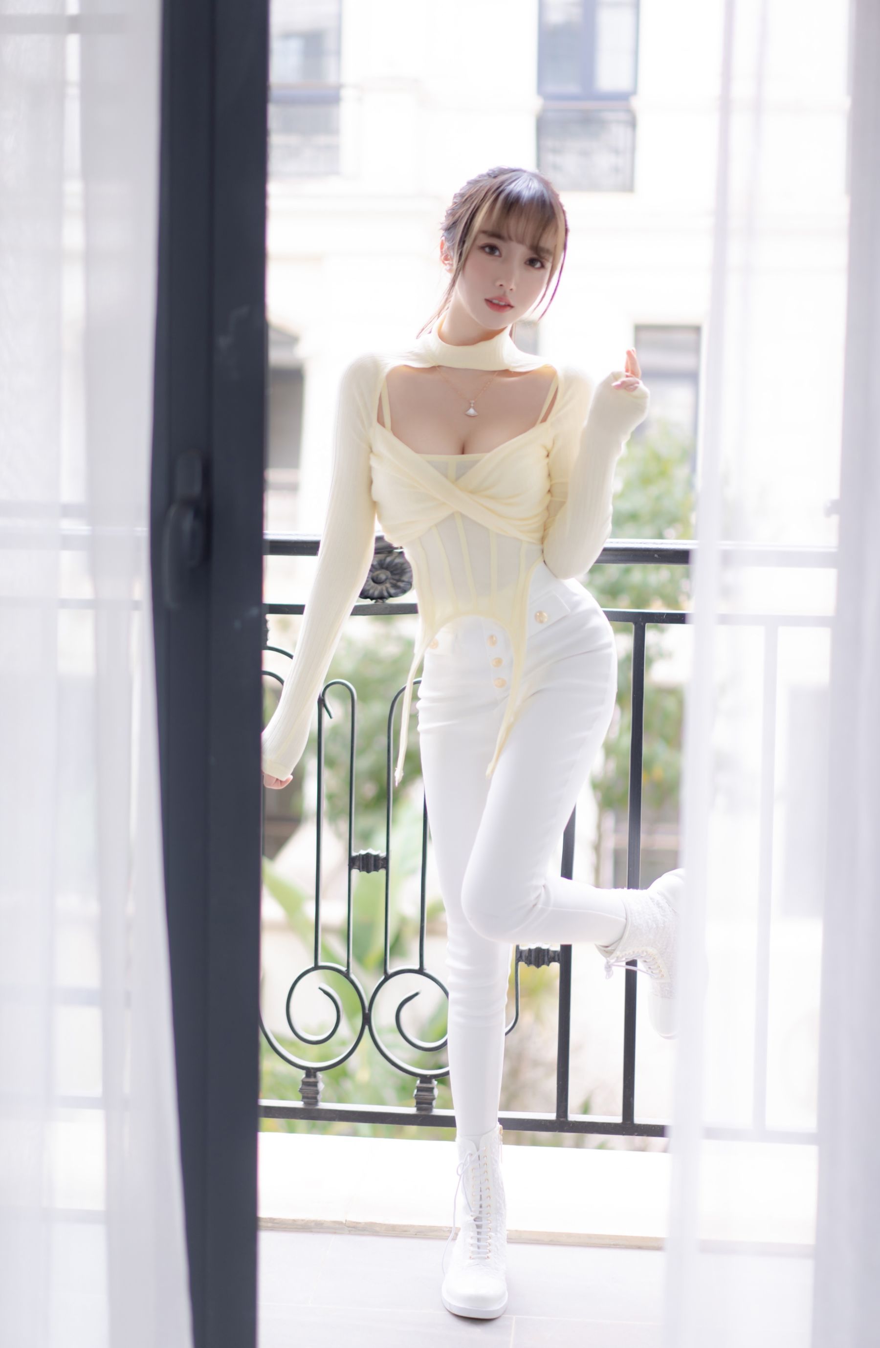 [福利COS] 斗鱼米线线sama写真 – 强制瑟瑟-蕾丝百合网-美图分享,Cosplay美图,私房写真,套图下载