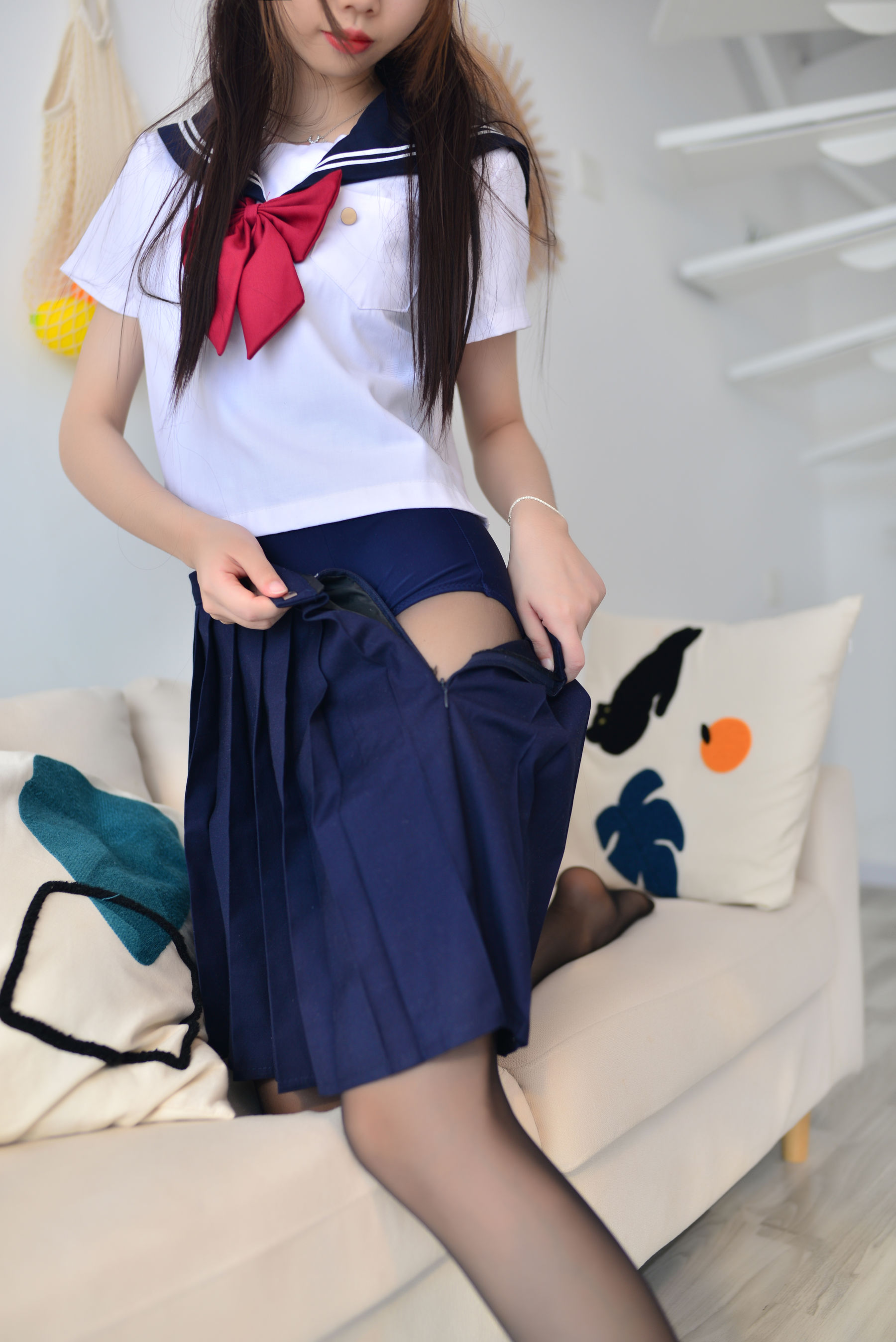 图片[8]-[COS福利] Cos小姐姐雪琪 – 黑丝JK死库水-秀臀网-高品质图集网