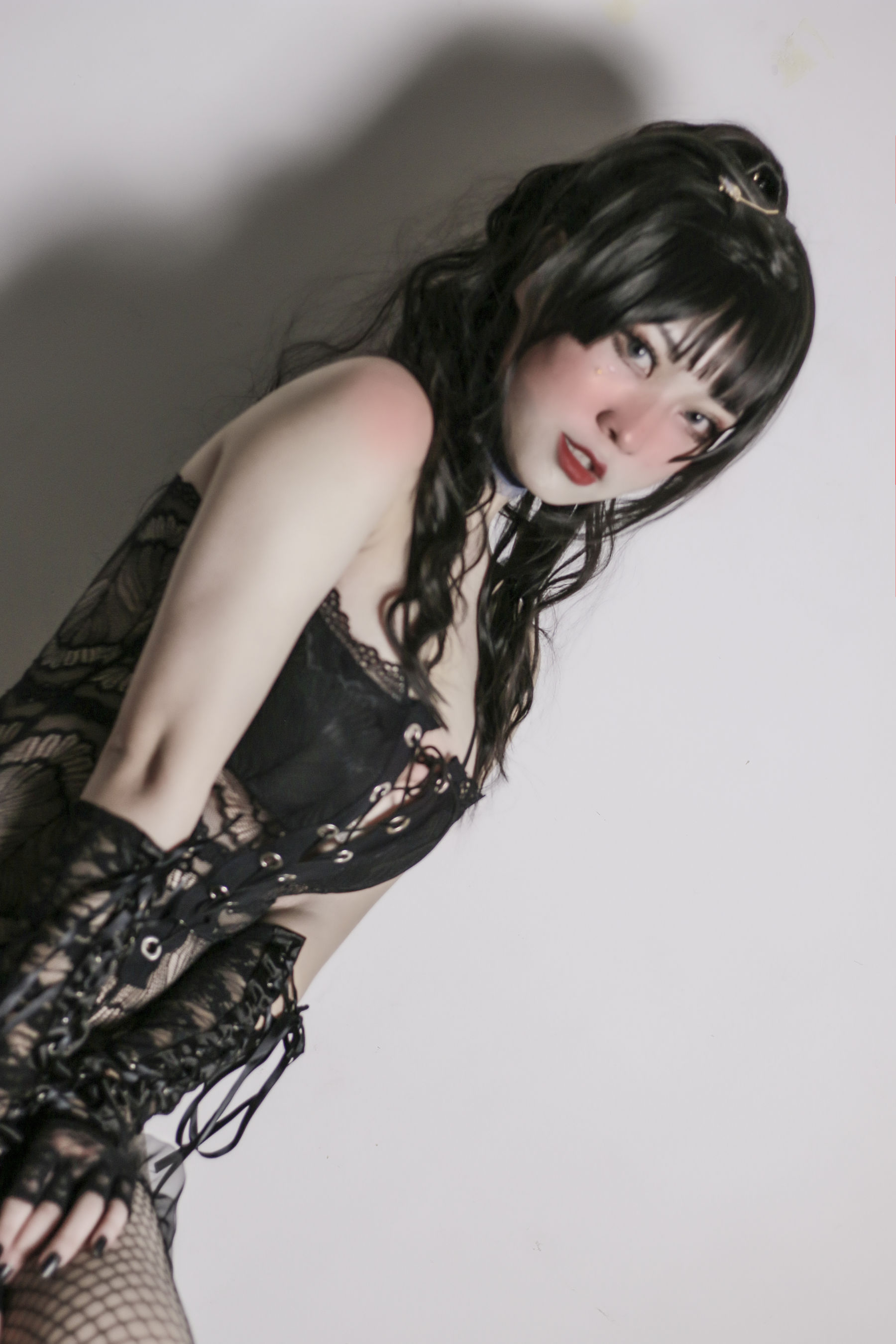 [福利COS] 奇行家狗崽(棕桠阿狗崽) – 黑白无相-蕾丝百合网-美图分享,Cosplay美图,私房写真,套图下载