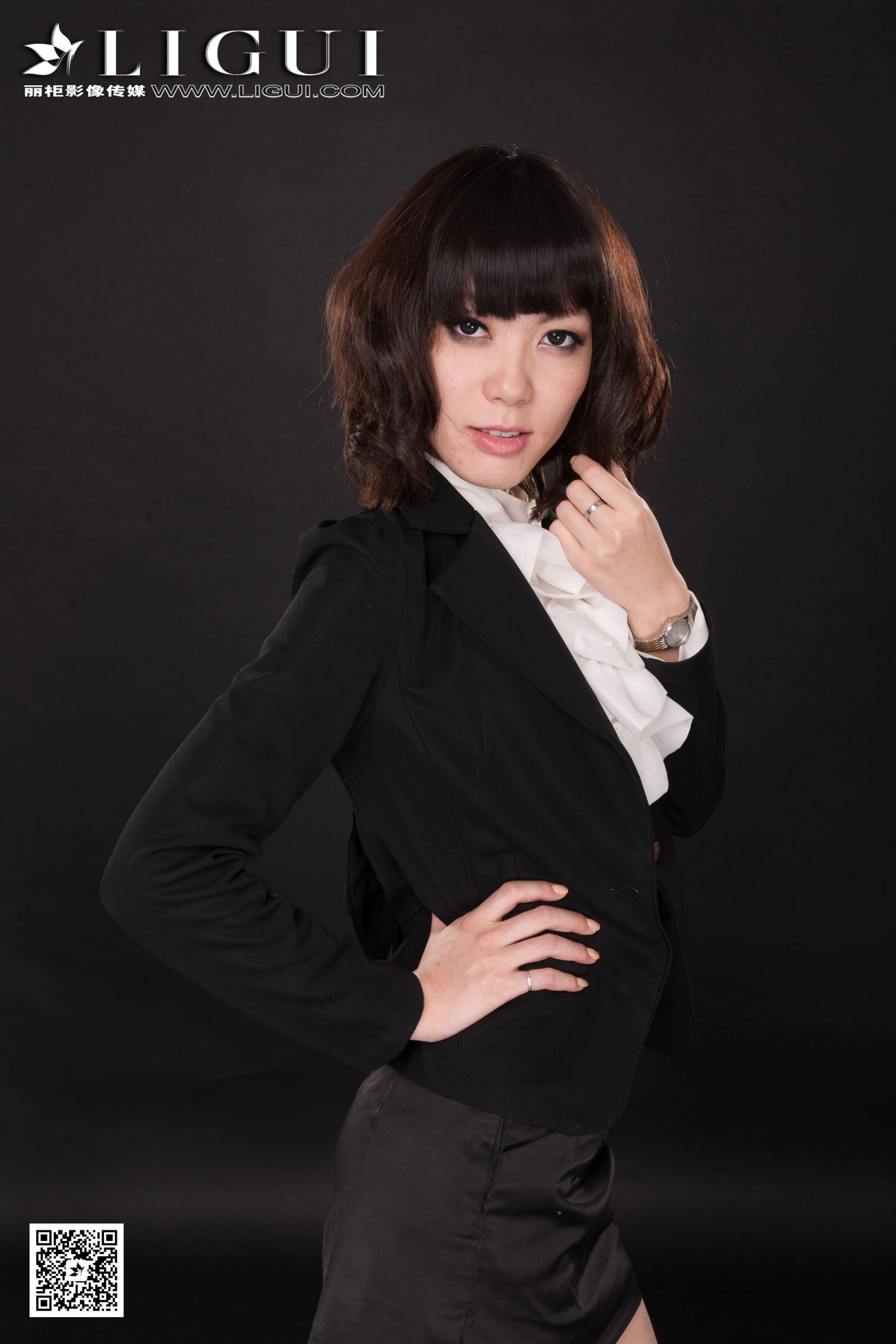 图片[9]-[丽柜贵足] Model 乐乐《职业装丝足高跟》上下全集 美腿玉足写真图片-秀臀网-高品质图集网