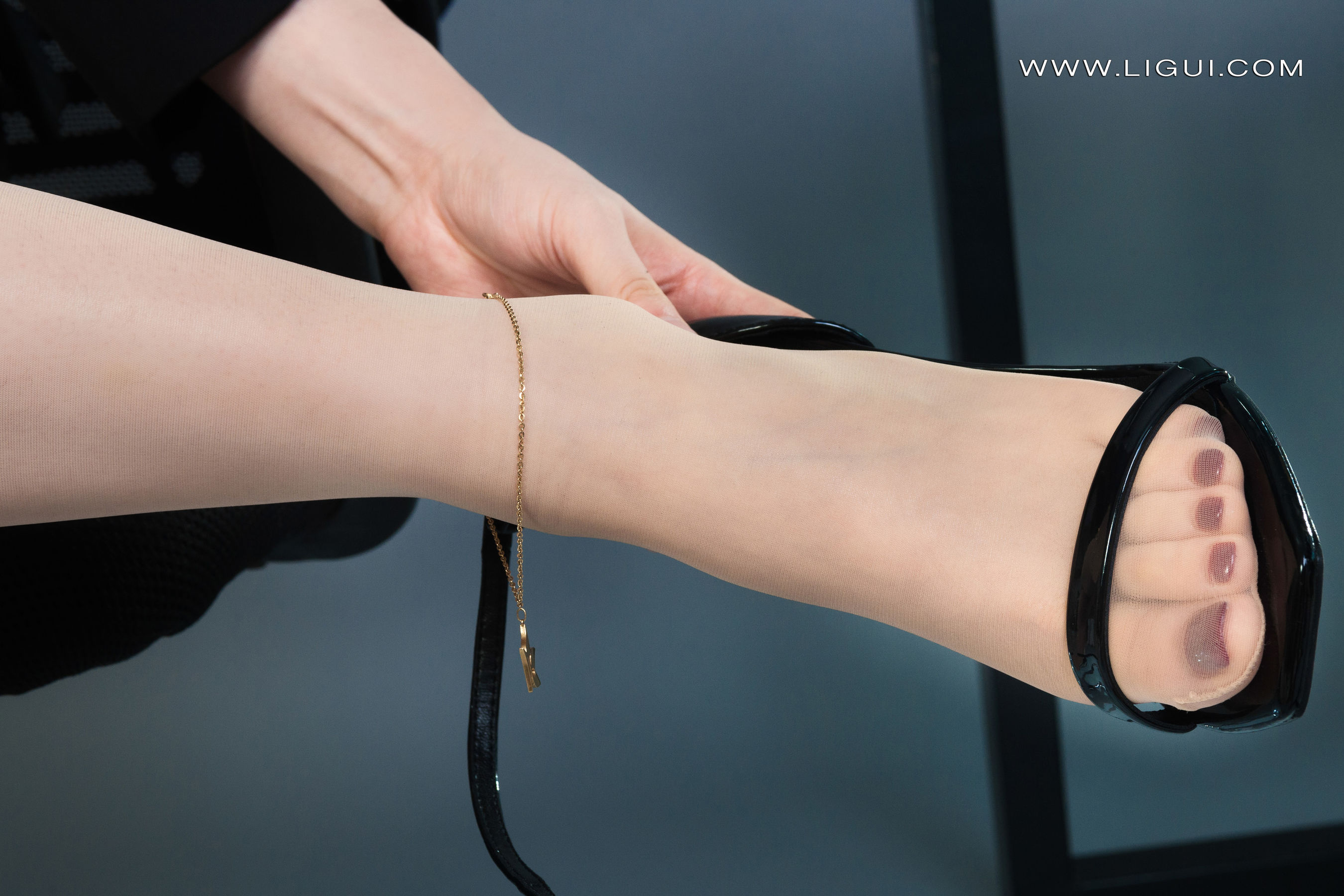 图片[8]-[丽柜LIGUI] 小航 客服的足饮-秀臀网-高品质图集网