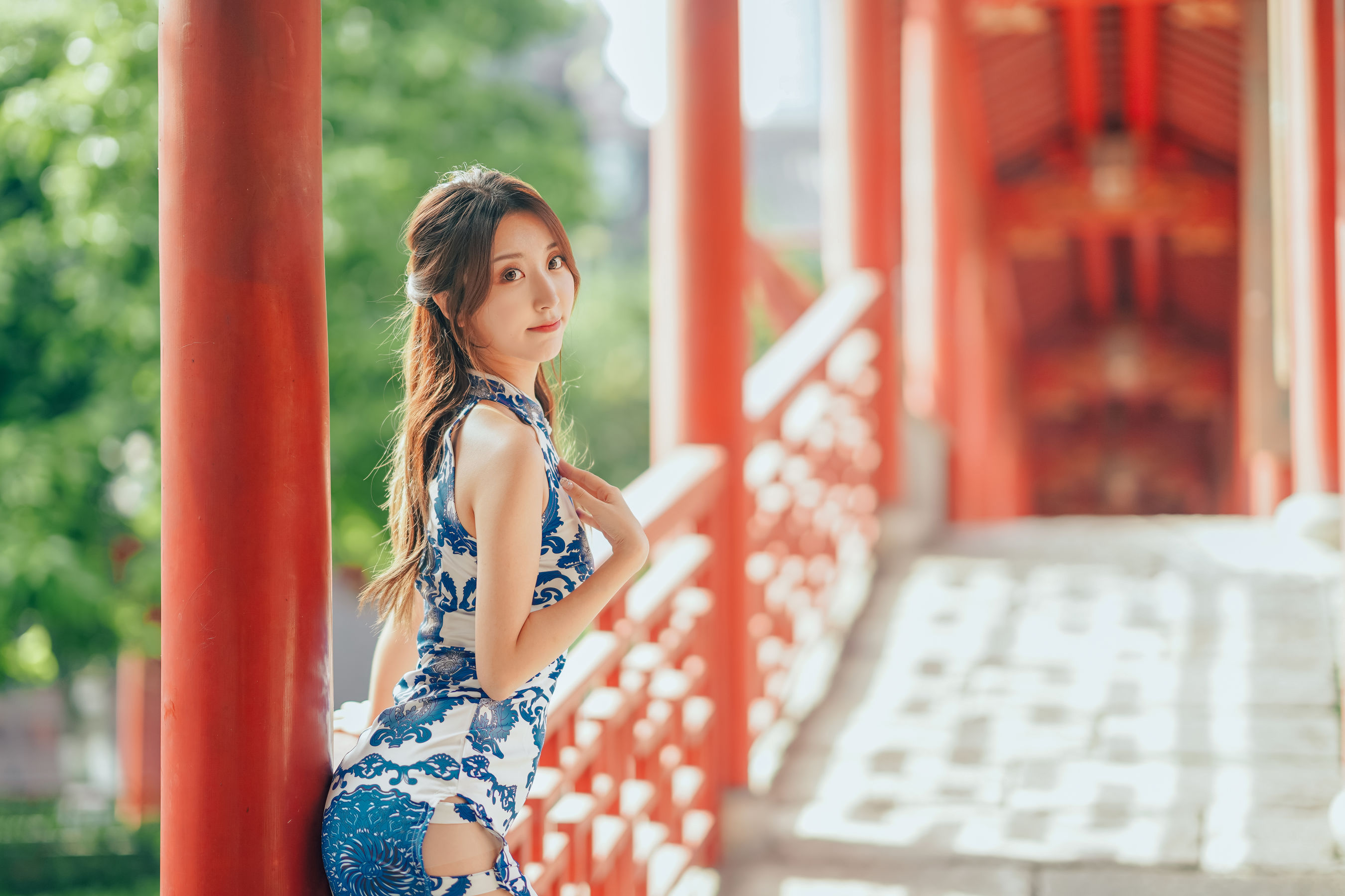 图片[8]-[Cosplay] 人气Coser黑川 – 青花旗袍-秀臀网-高品质图集网