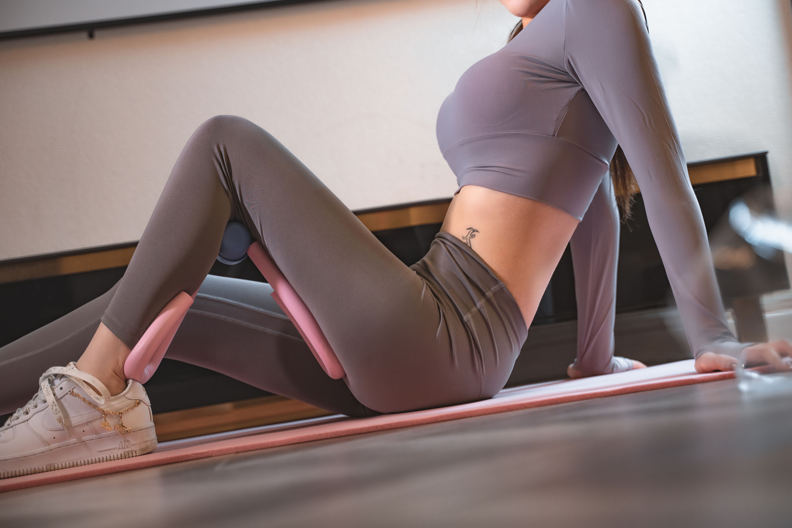 图片[2]-[福利COS] 蜜蜜子Kimmie – After fitness-蕾丝百合网-美图分享,Cosplay美图,私房写真,套图下载