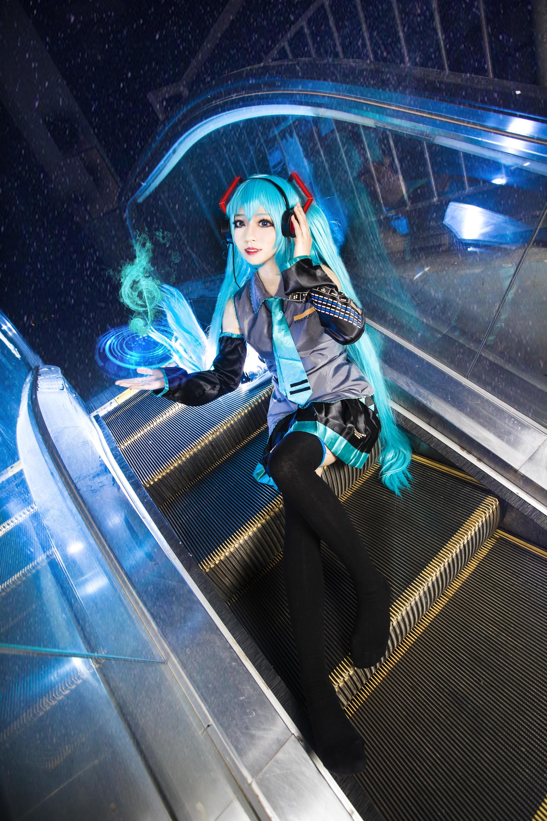 图片[6]-[Cosplay写真] 萌妹白易子教主 – VOCALOID-蕾丝百合网-美图分享,Cosplay美图,私房写真,套图下载
