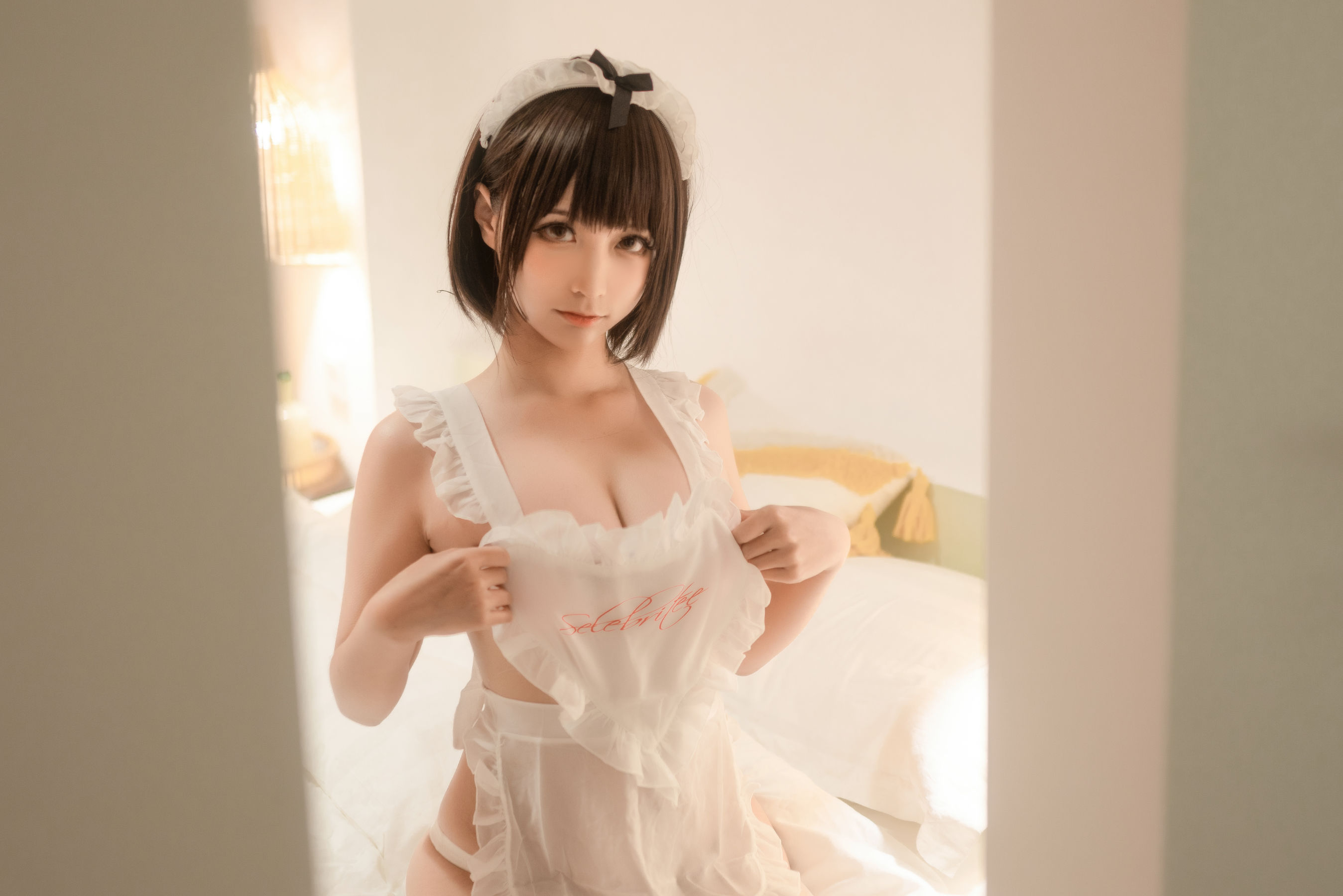 [福利COS] 动漫博主蠢沫沫 – 爱心围裙-蕾丝百合网-美图分享,Cosplay美图,私房写真,套图下载