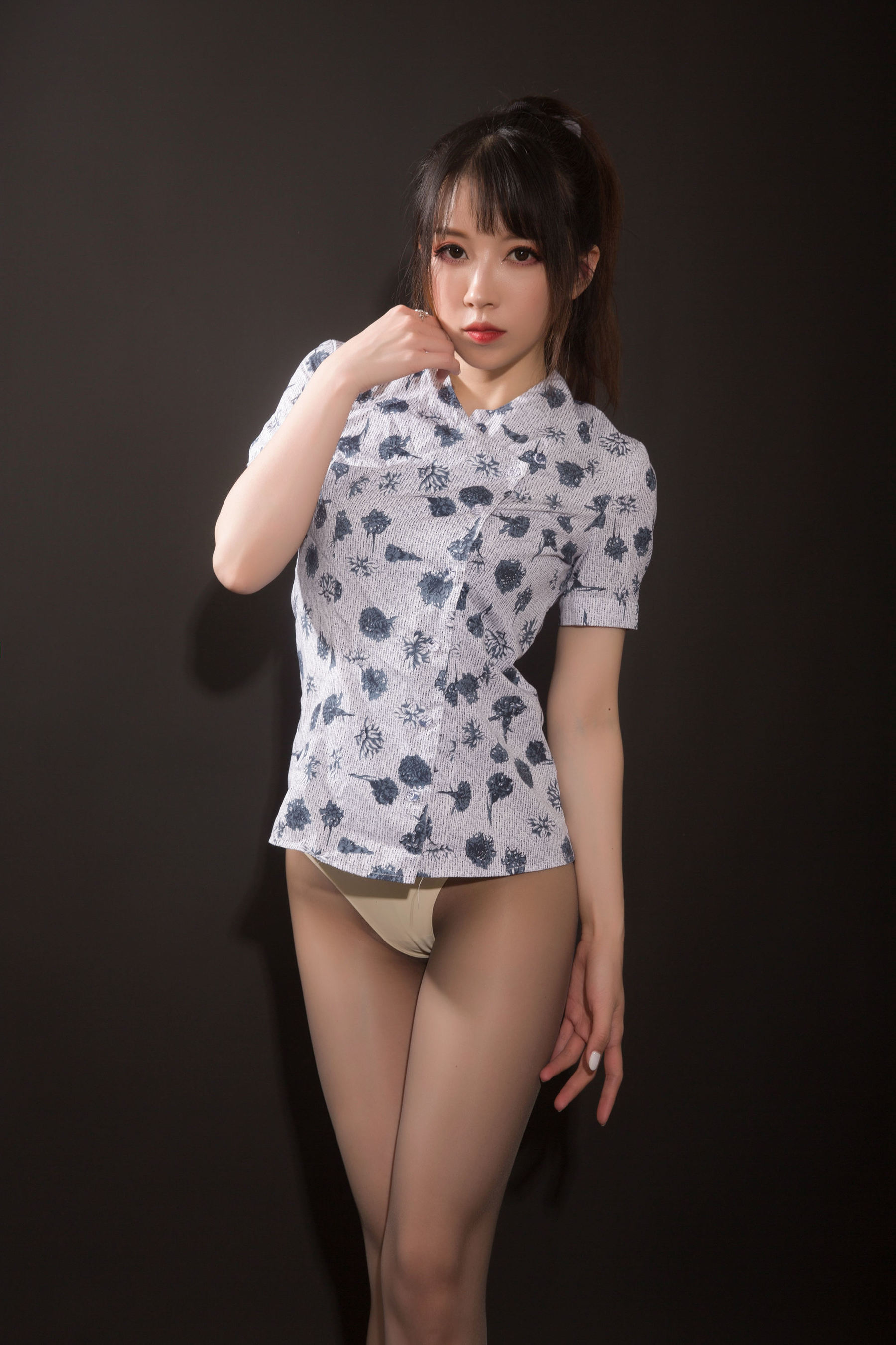 图片[7]-[COS福利] 斗鱼主播小女巫露娜 – 东航棚拍-秀臀网-高品质图集网