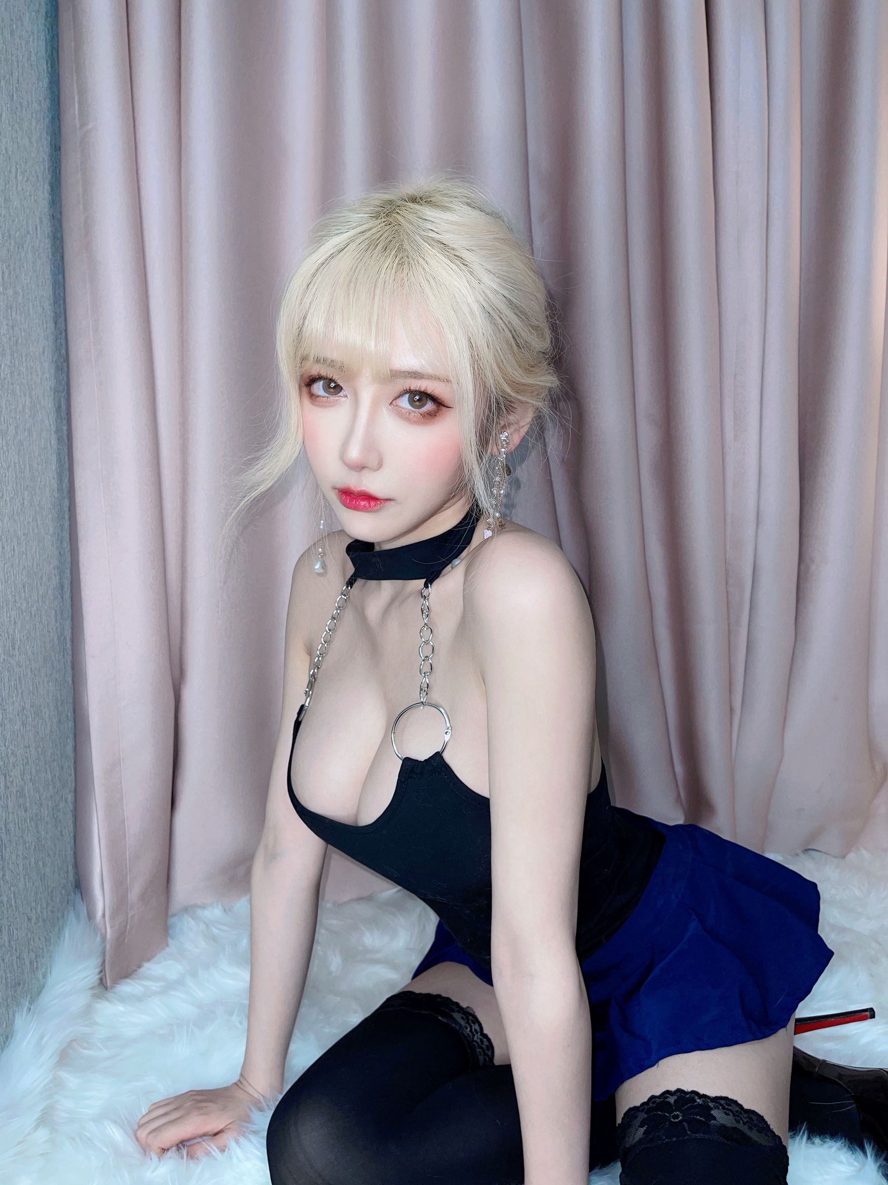 图片[7]-[福利COS] 人气Coser啾小妍 – 金发芭比-秀臀网-高品质图集网