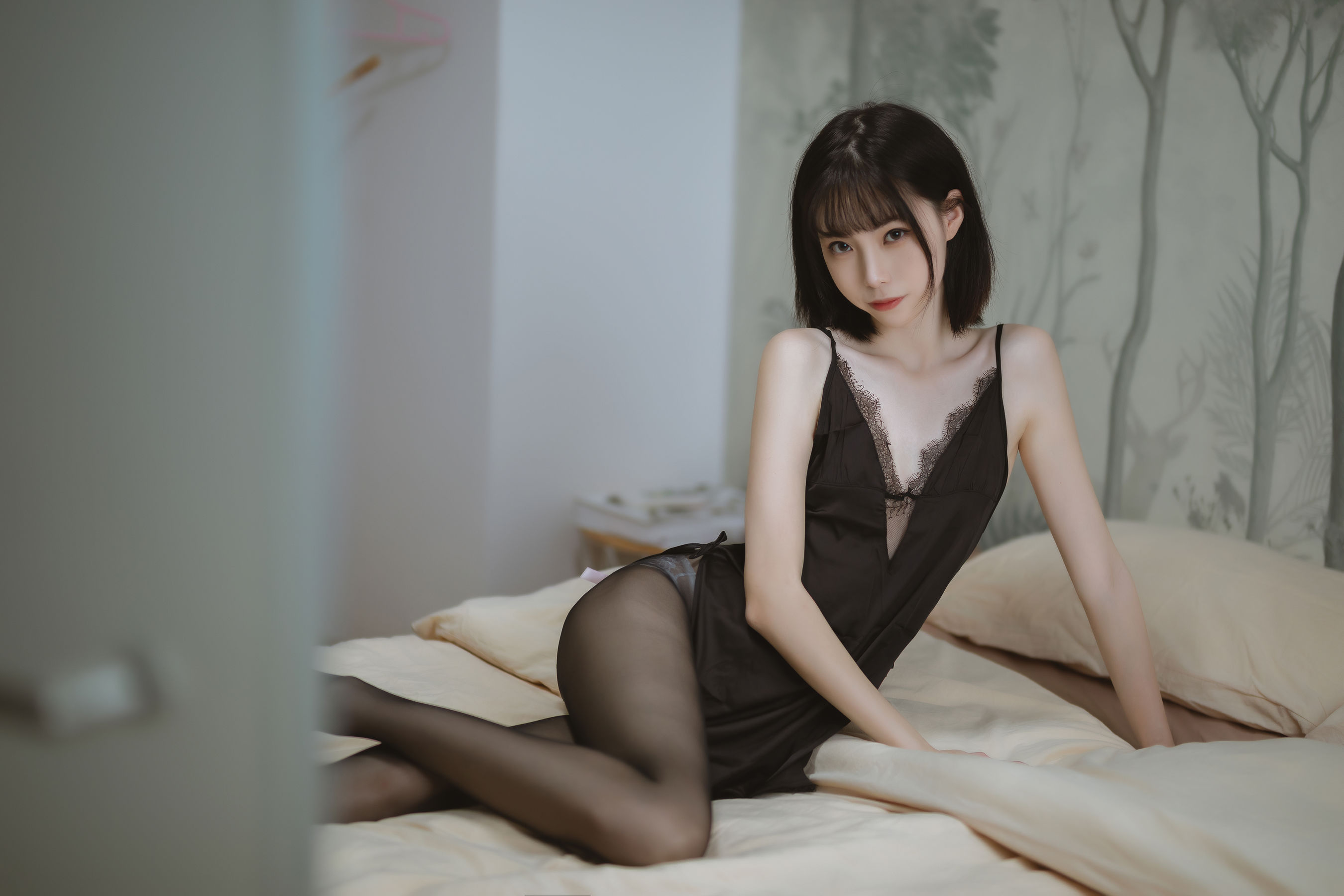 图片[4]-[福利COS] 许岚 – 黑色蕾丝睡衣-蕾丝百合网-美图分享,Cosplay美图,私房写真,套图下载