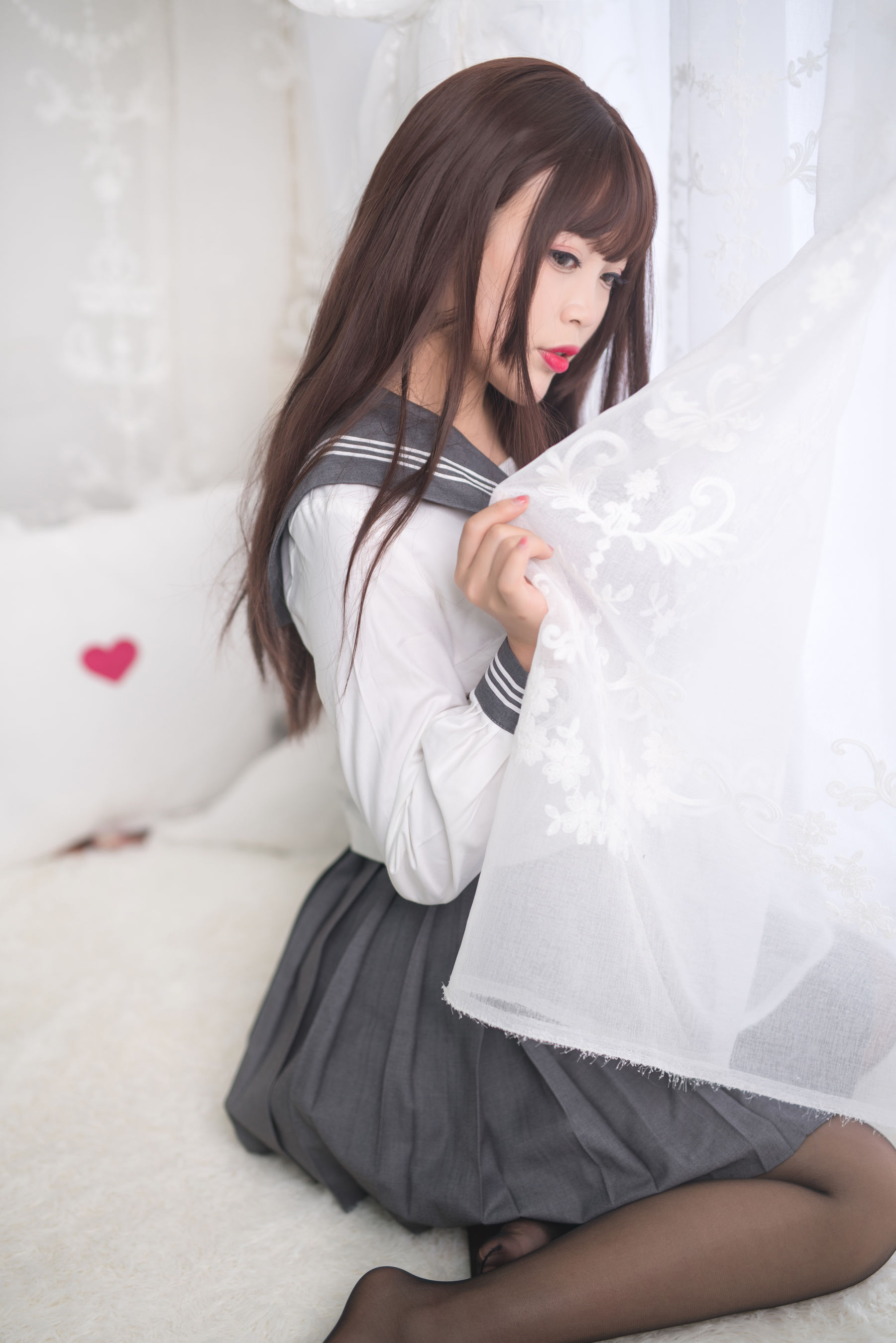 图片[4]-[Cosplay写真] 萌系小姐姐-白烨- – 黑丝制服少女-蕾丝百合网-美图分享,Cosplay美图,私房写真,套图下载