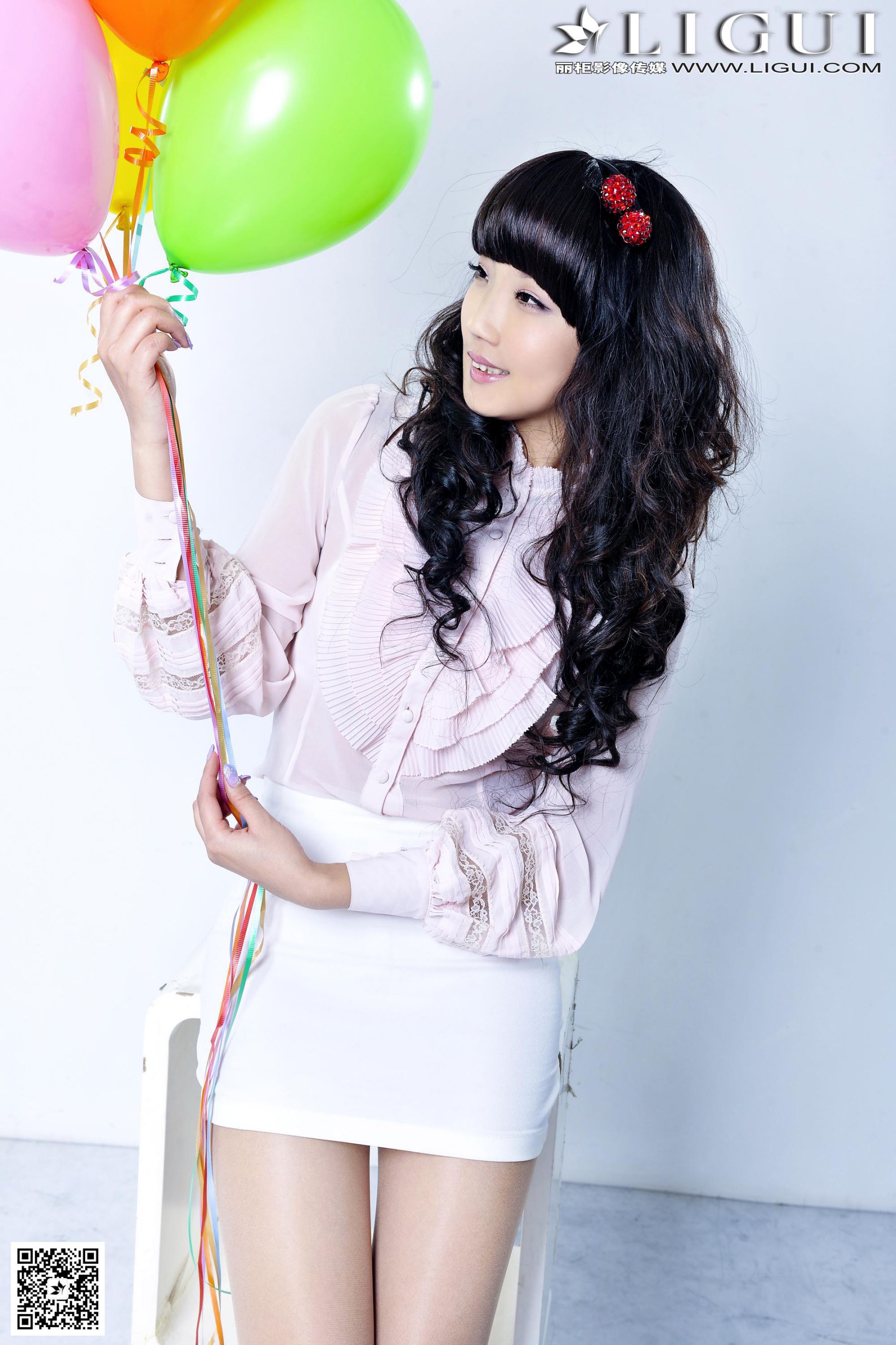 图片[9]-[丽柜LiGui] Model 司琪《气球少女丝足》美腿玉足写真图片-秀臀网-高品质图集网