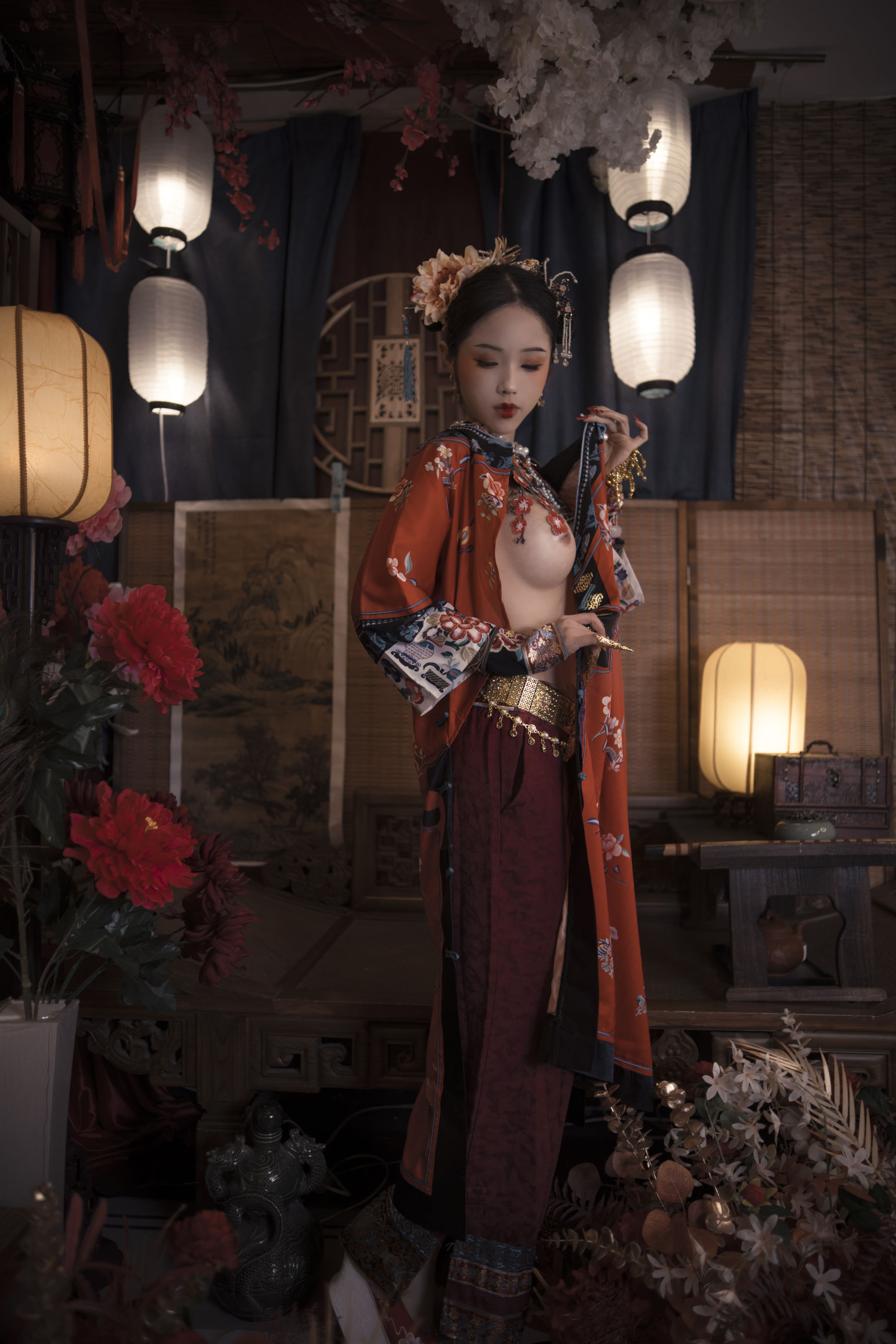 图片[9]-[福利COS] 钛合金大粑粑 – 满清服饰-秀臀网-高品质图集网