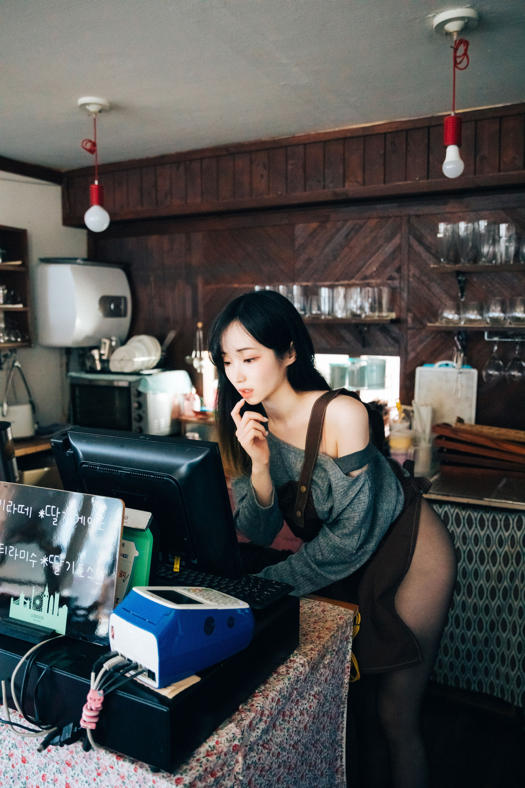 图片[2]-[LOOZY] Bambi – Cafe Alba-蕾丝百合网-美图分享,Cosplay美图,私房写真,套图下载