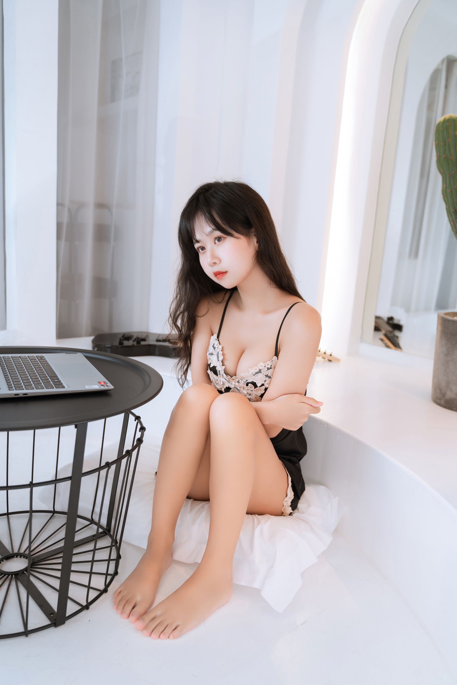 图片[9]-[福利COS] 阳光美少女萌芽儿o0 – 吊带睡衣-秀臀网-高品质图集网