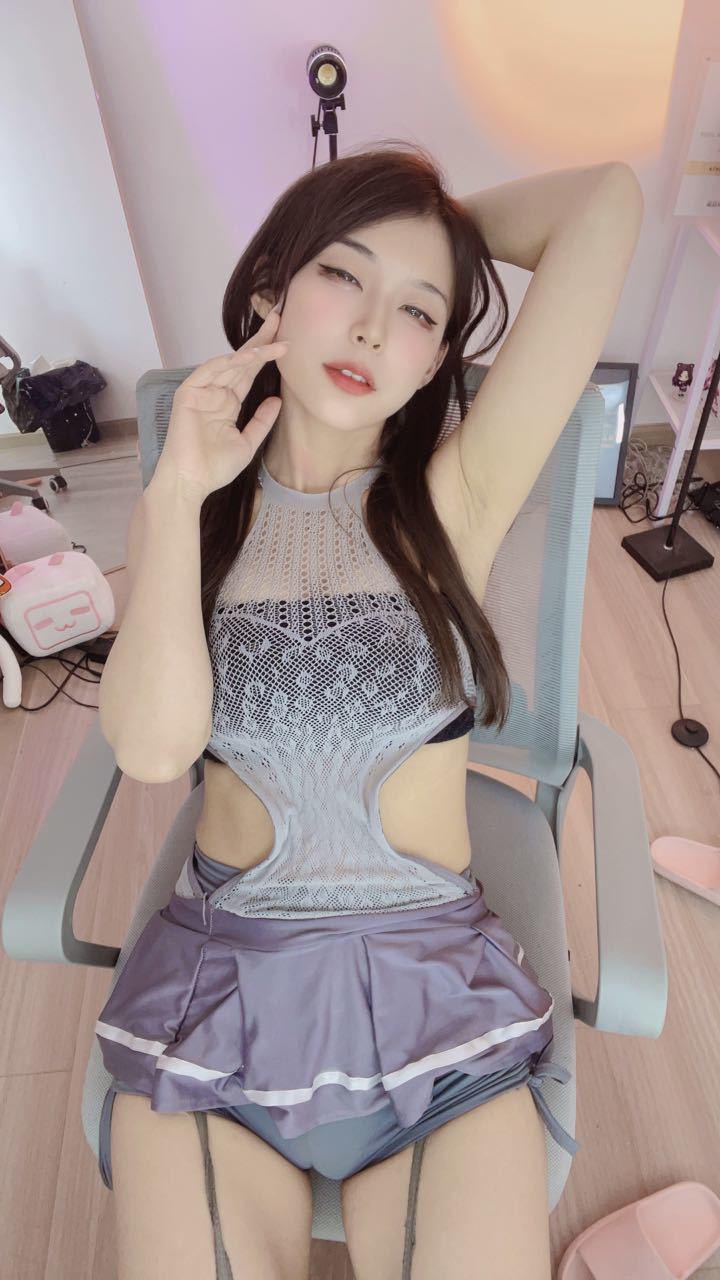 图片[3]-B站羊小雪写真-灰丝-蕾丝百合网-美图分享,Cosplay美图,私房写真,套图下载