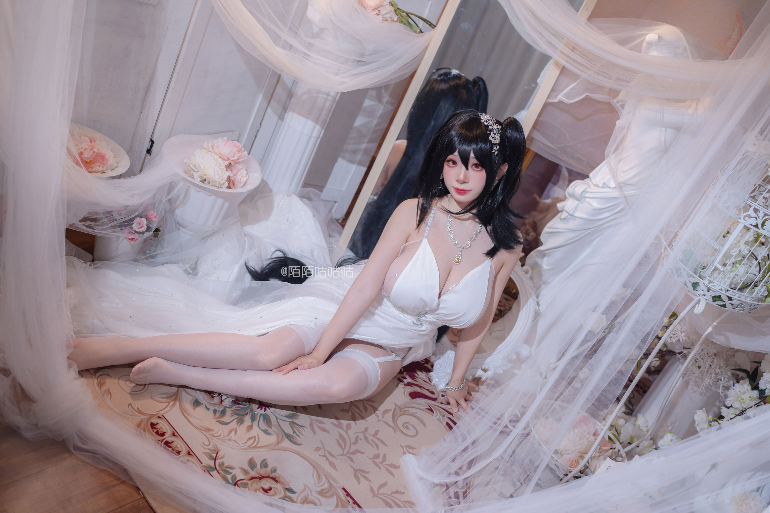 [福利COS] Cosplay美女韶陌陌 – 大凤 婚纱-蕾丝百合网-美图分享,Cosplay美图,私房写真,套图下载